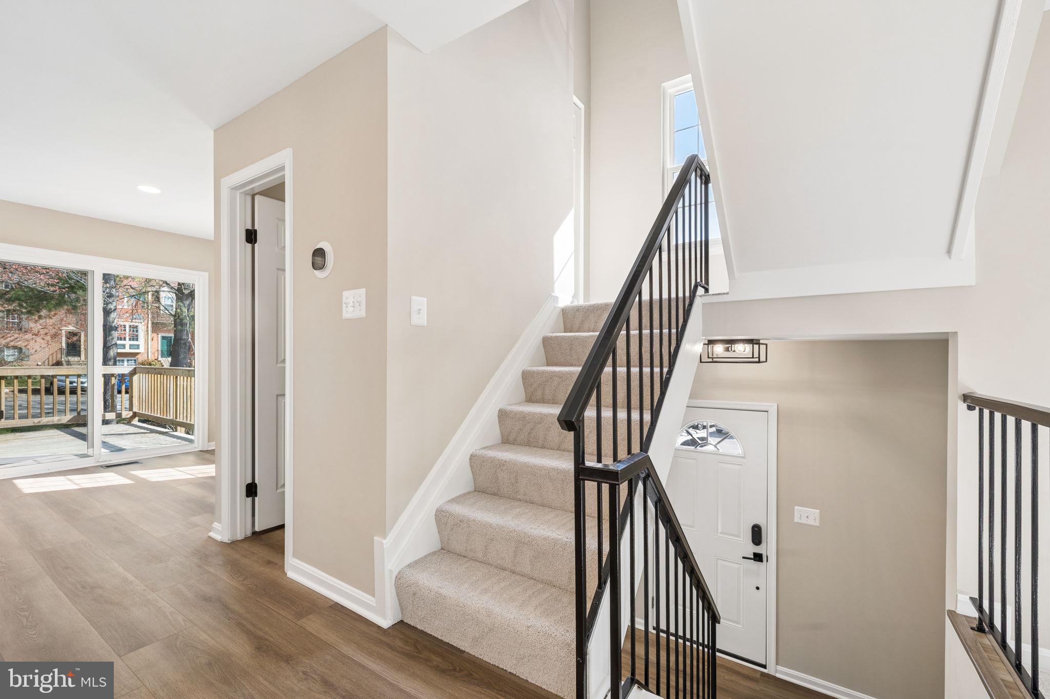 HUNTER VILLAGE - Residential