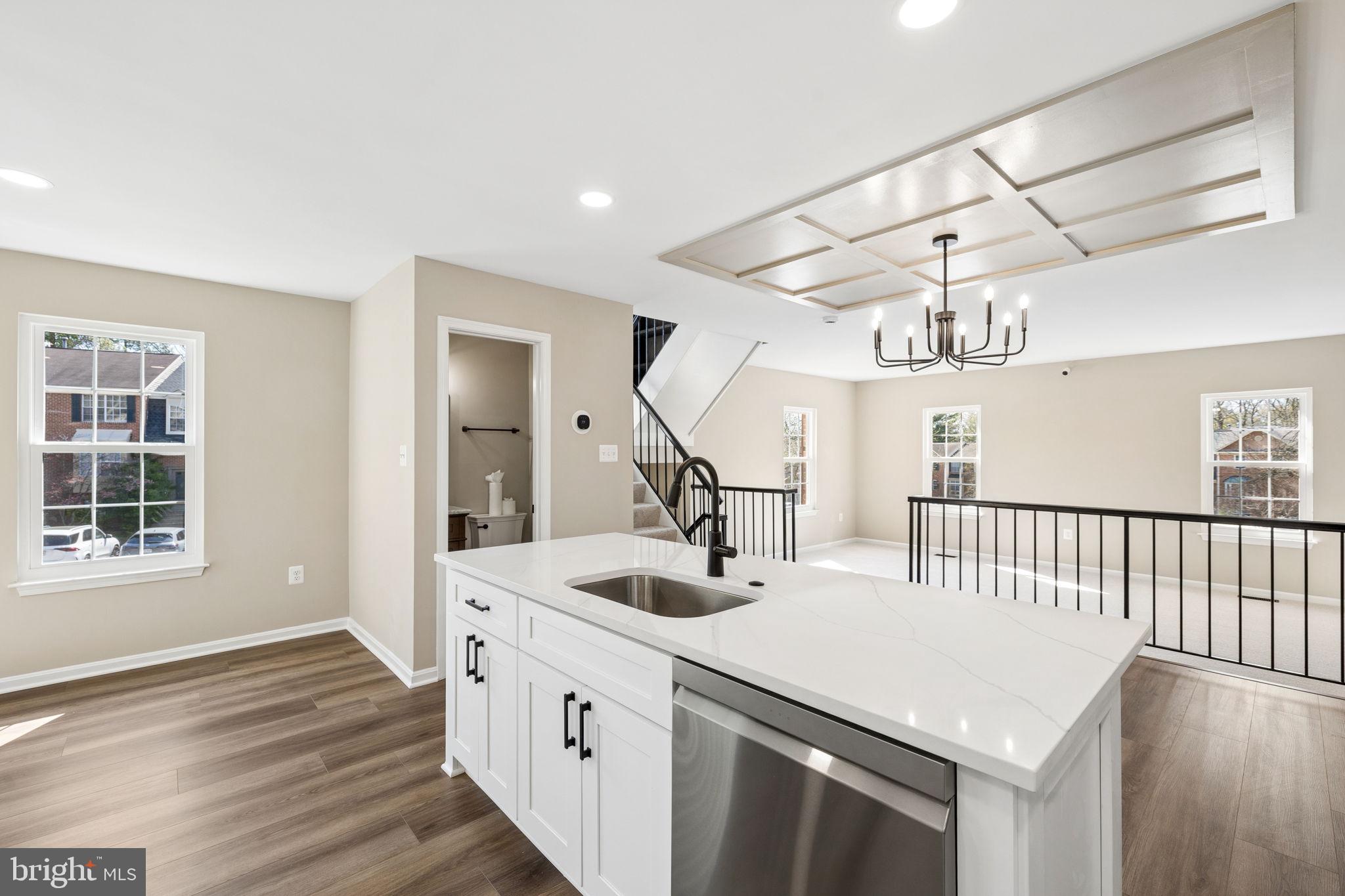 HUNTER VILLAGE - Residential