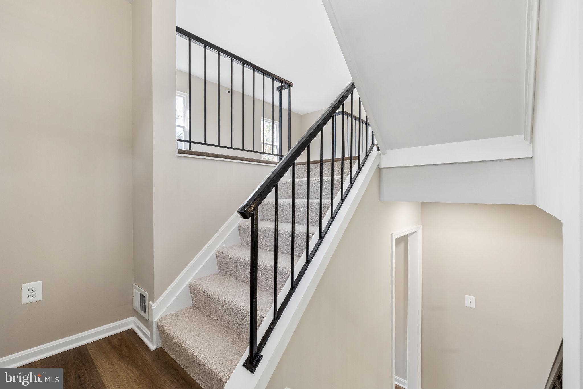 HUNTER VILLAGE - Residential