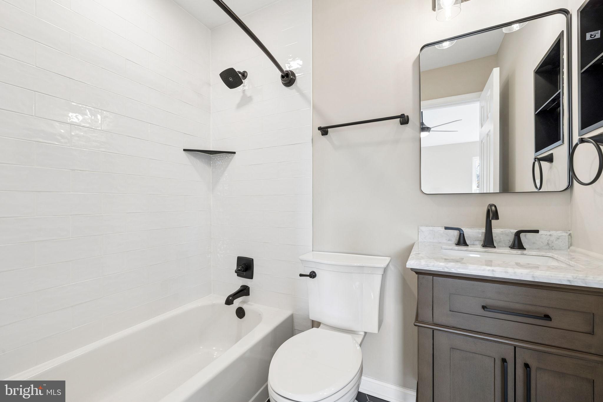 HUNTER VILLAGE - Residential