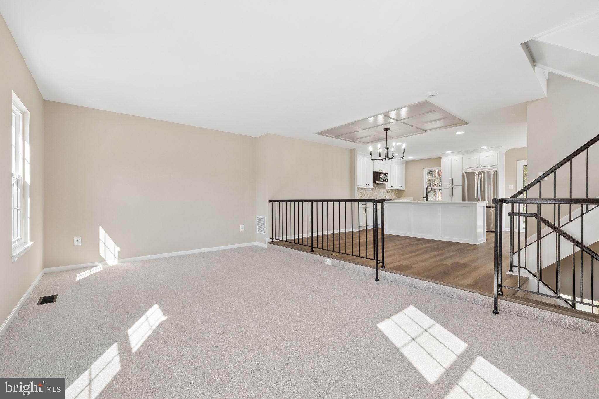 HUNTER VILLAGE - Residential