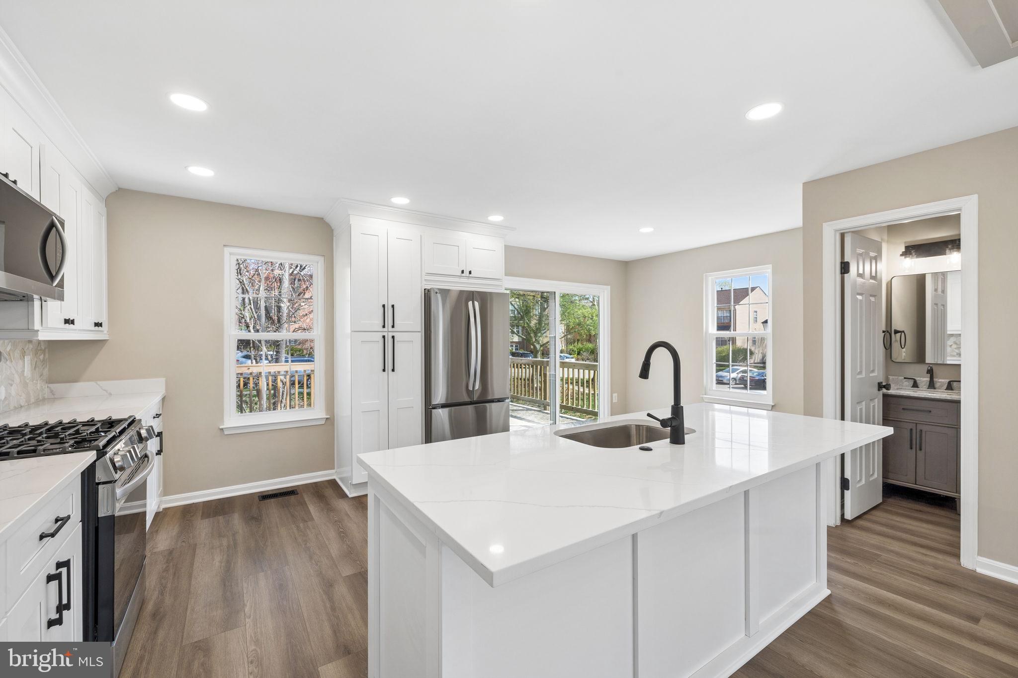 HUNTER VILLAGE - Residential