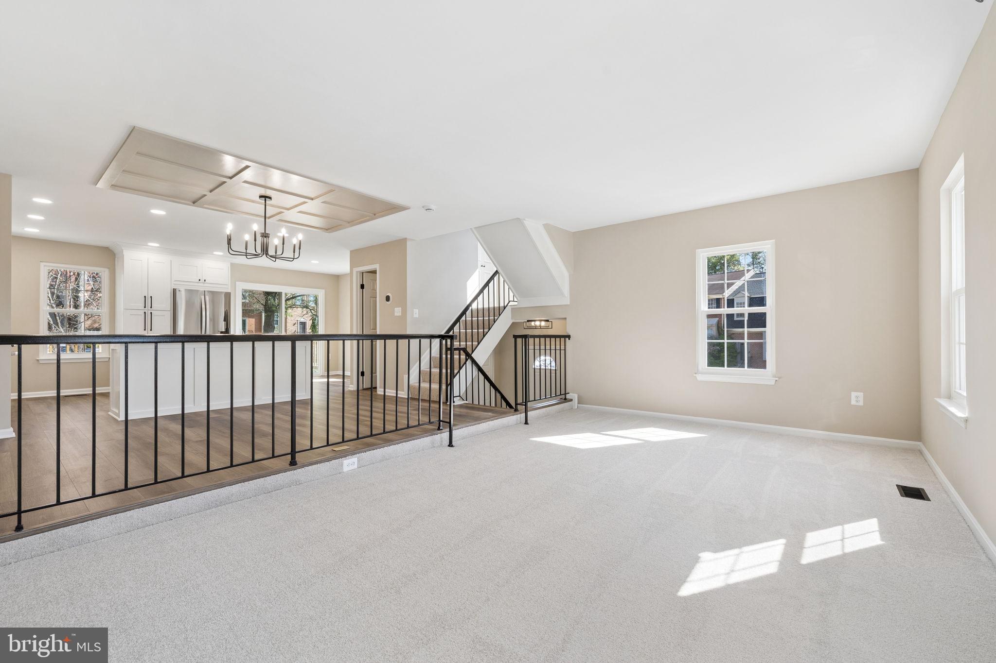 HUNTER VILLAGE - Residential