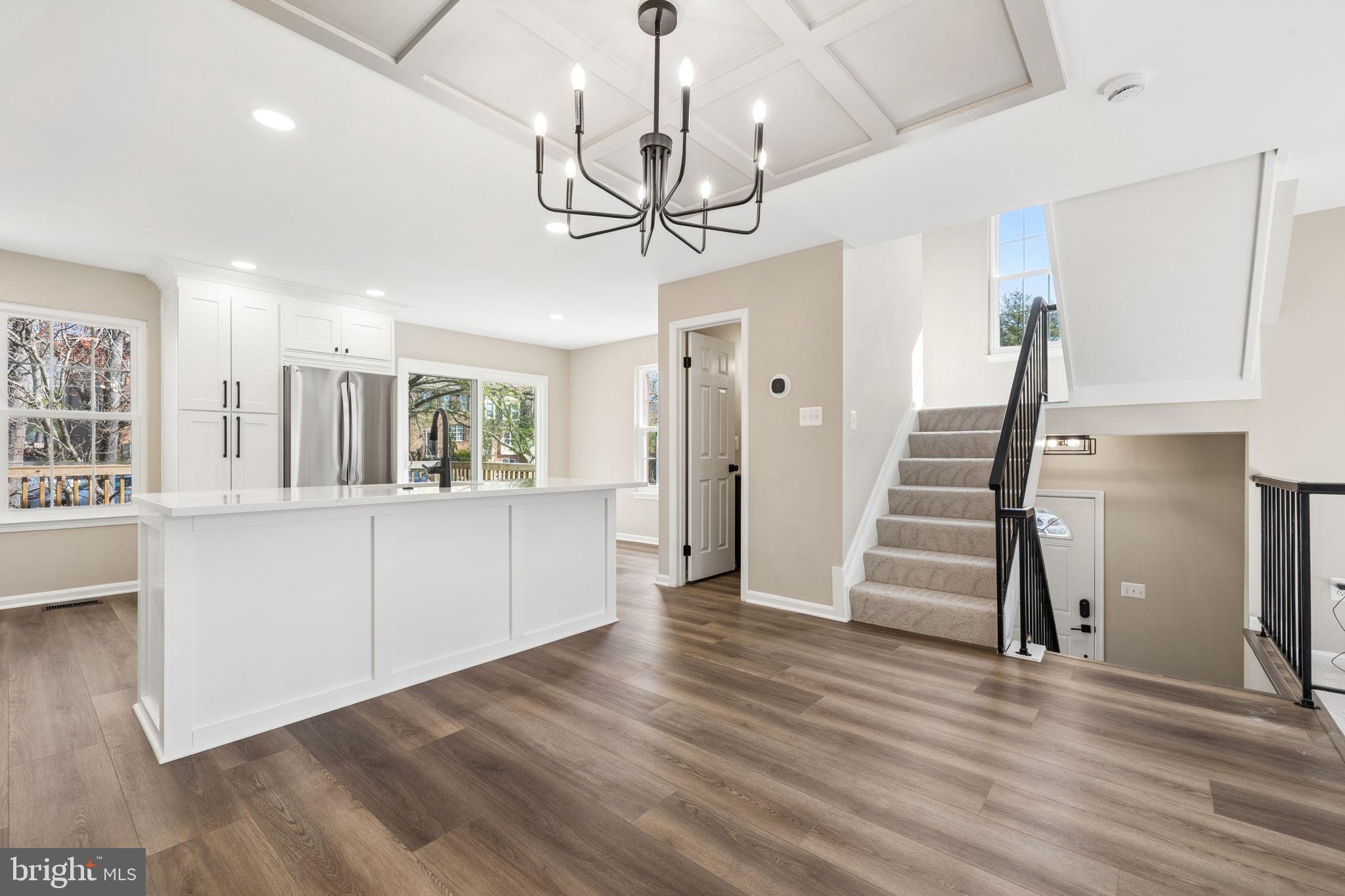 HUNTER VILLAGE - Residential