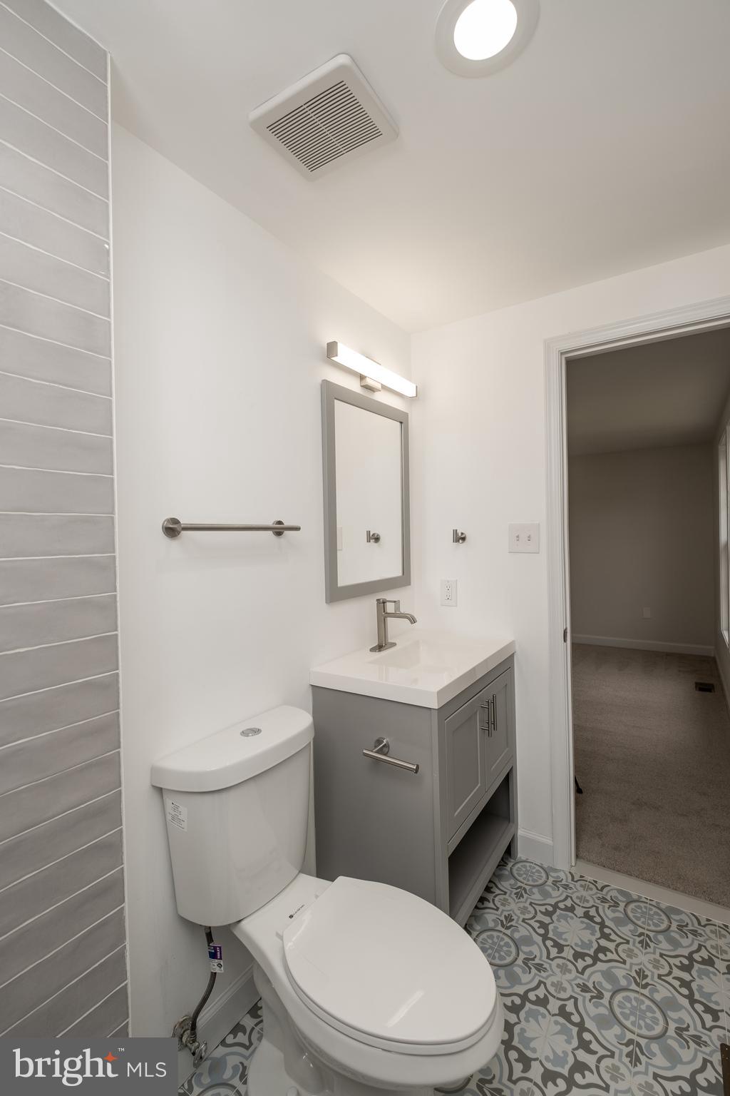 KEYSTONE MANOR - Residential