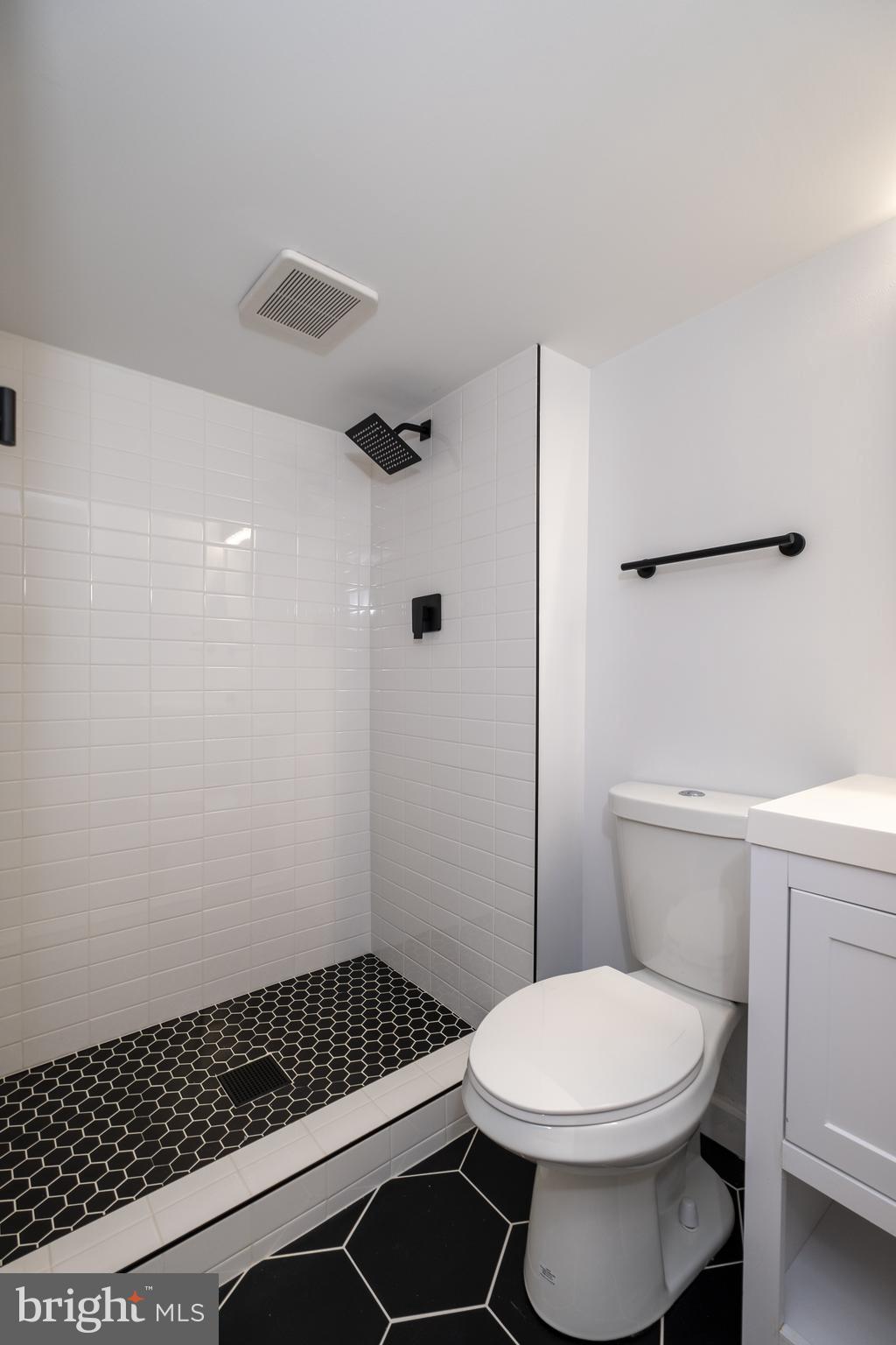 KEYSTONE MANOR - Residential