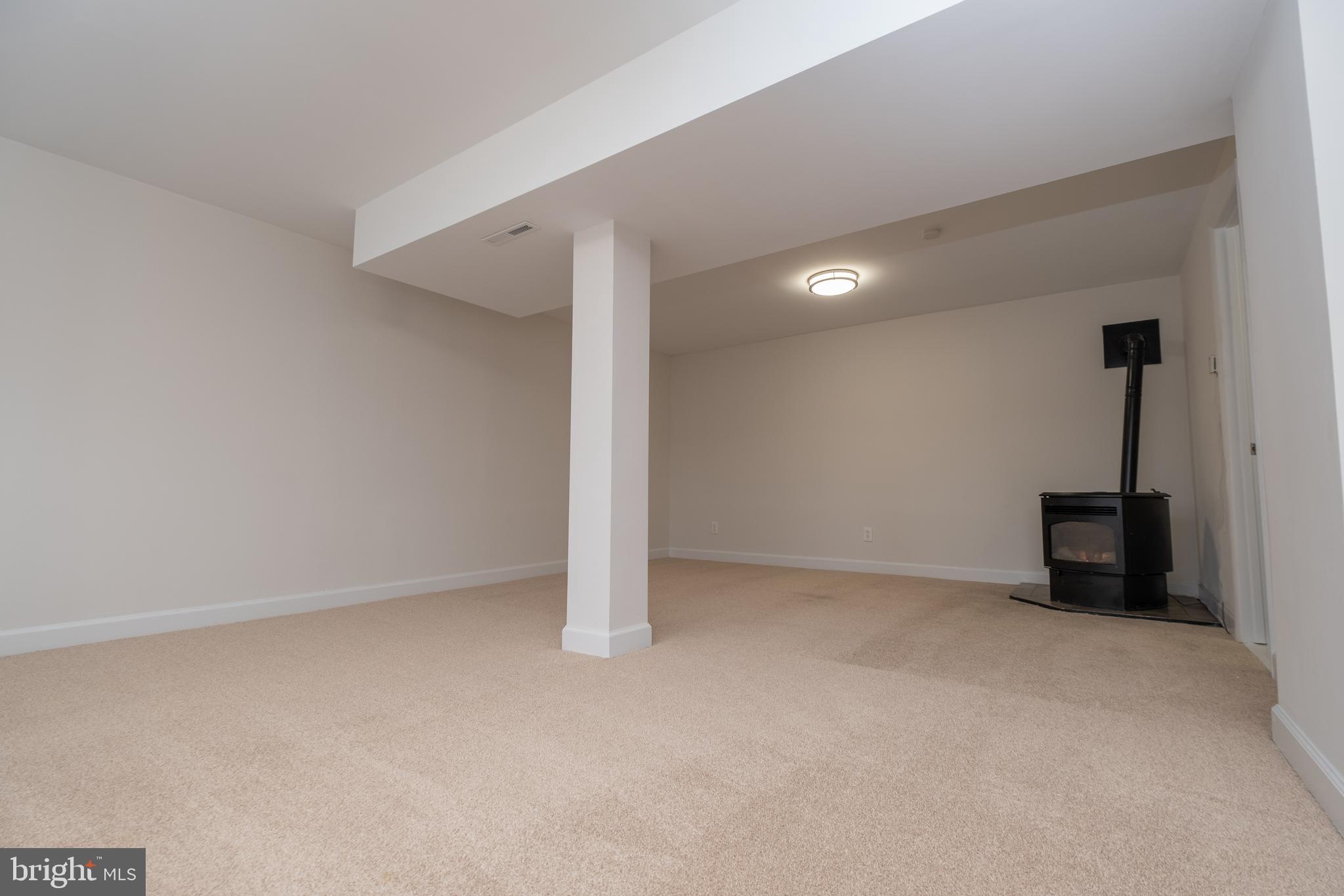 KEYSTONE MANOR - Residential