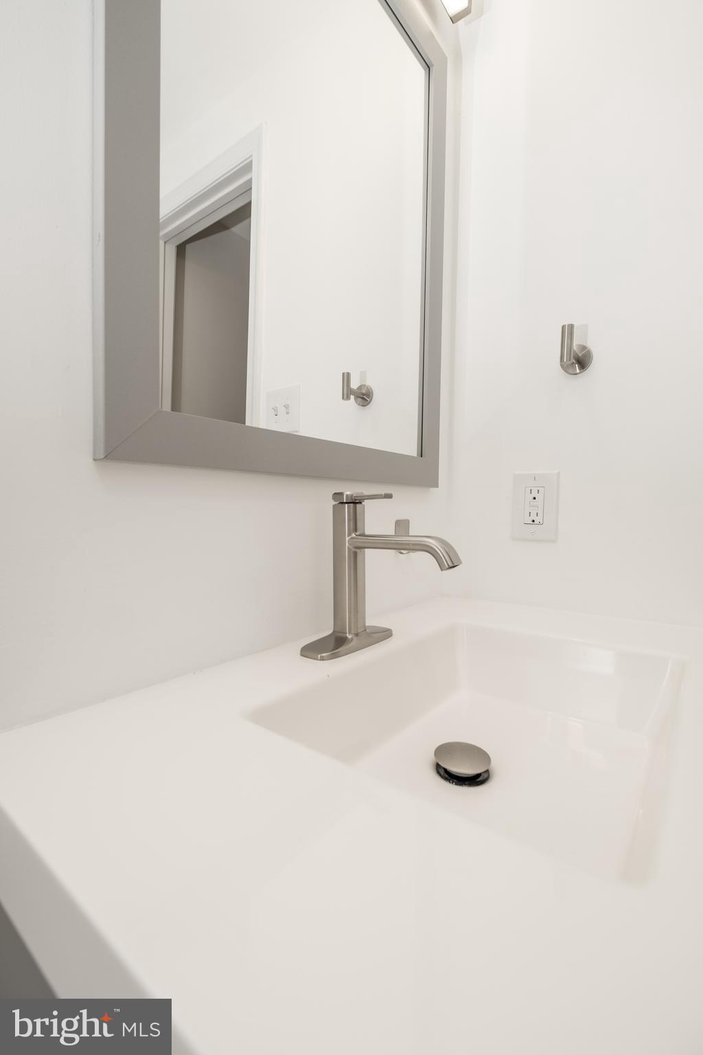 KEYSTONE MANOR - Residential