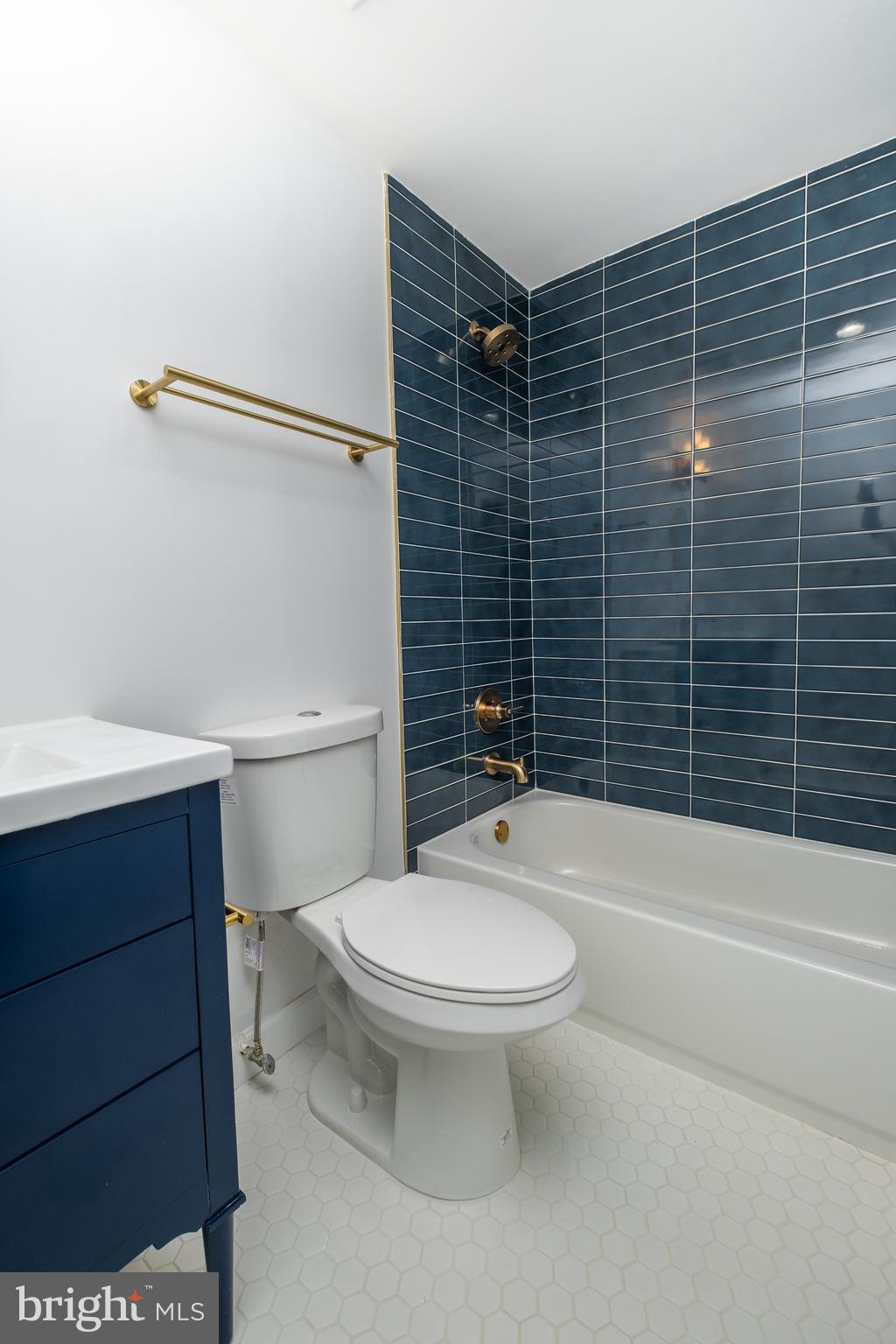 KEYSTONE MANOR - Residential