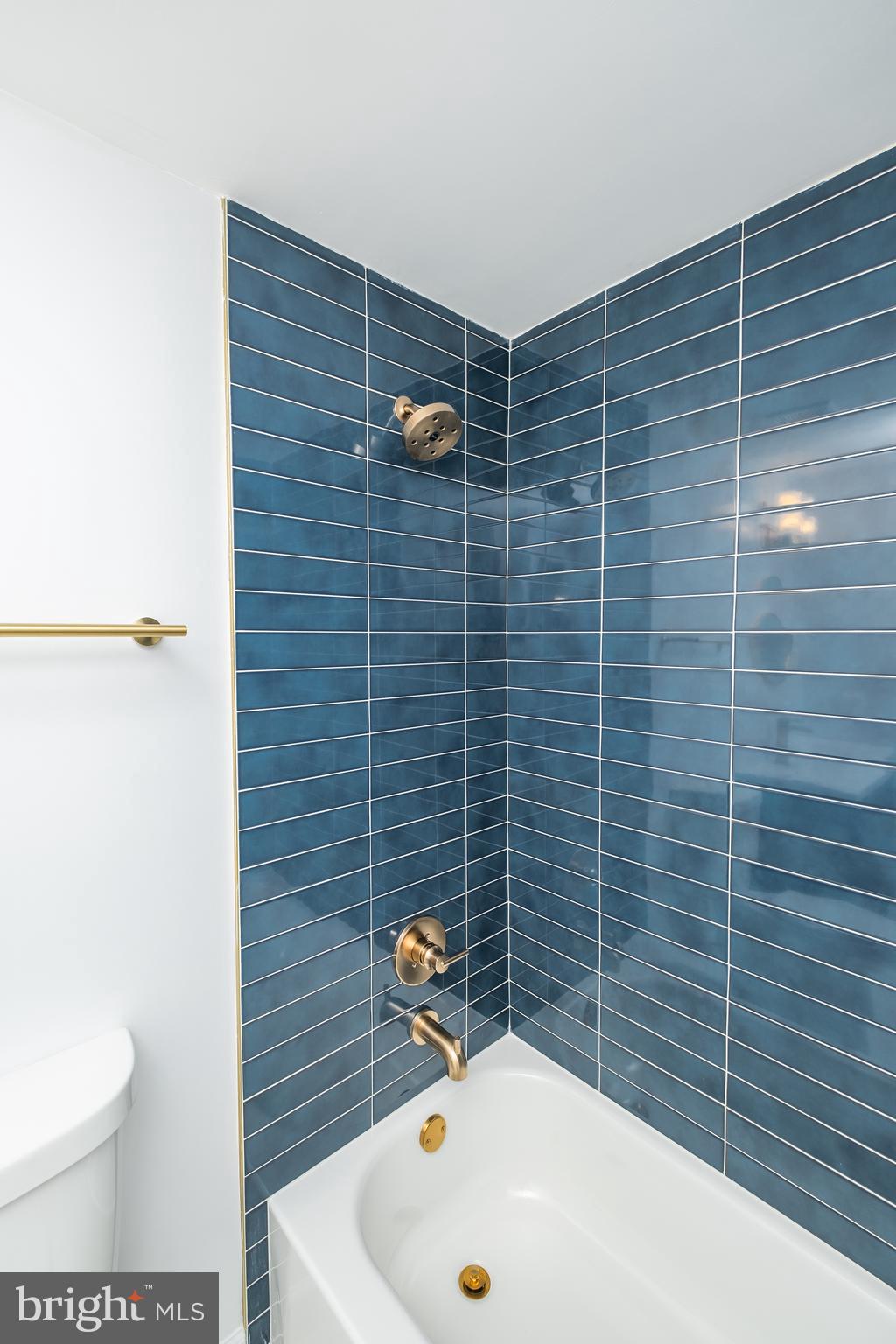 KEYSTONE MANOR - Residential