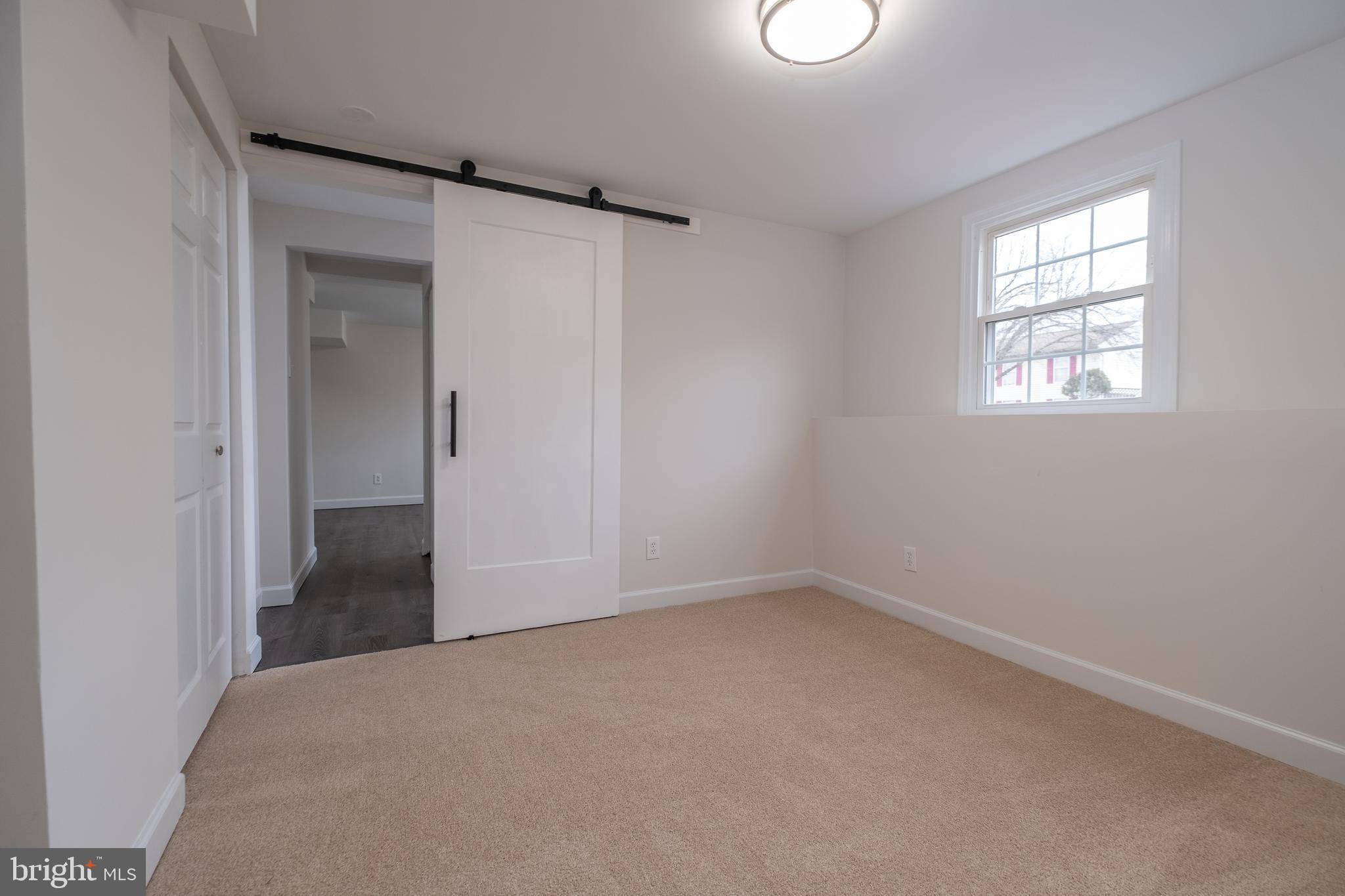 KEYSTONE MANOR - Residential