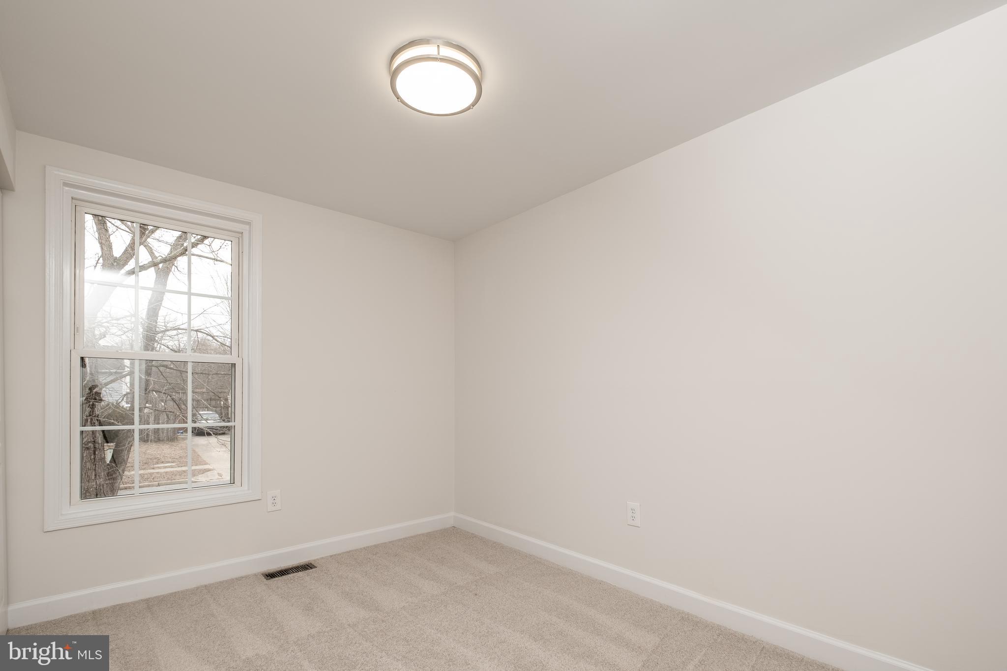 KEYSTONE MANOR - Residential