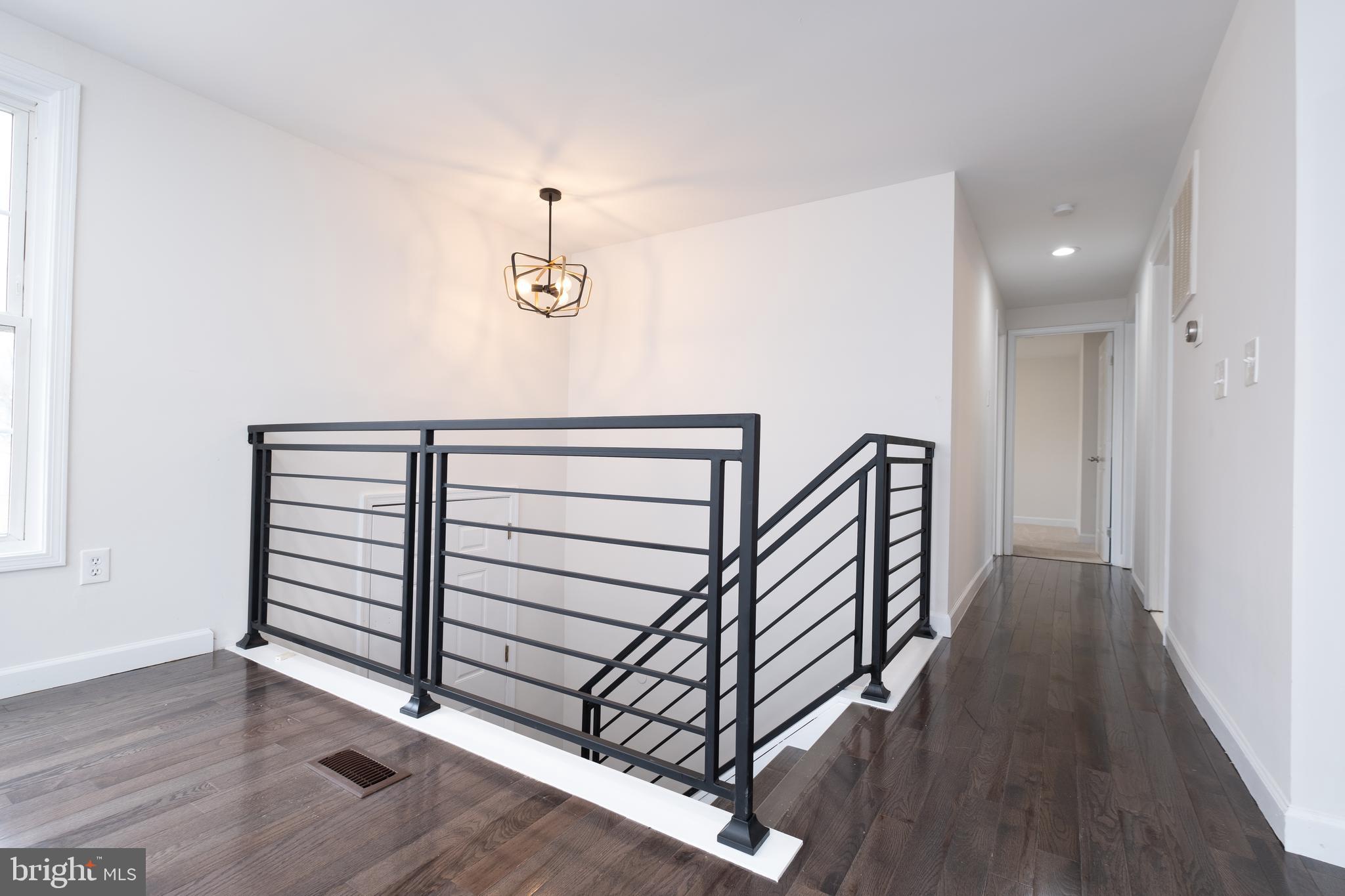 KEYSTONE MANOR - Residential