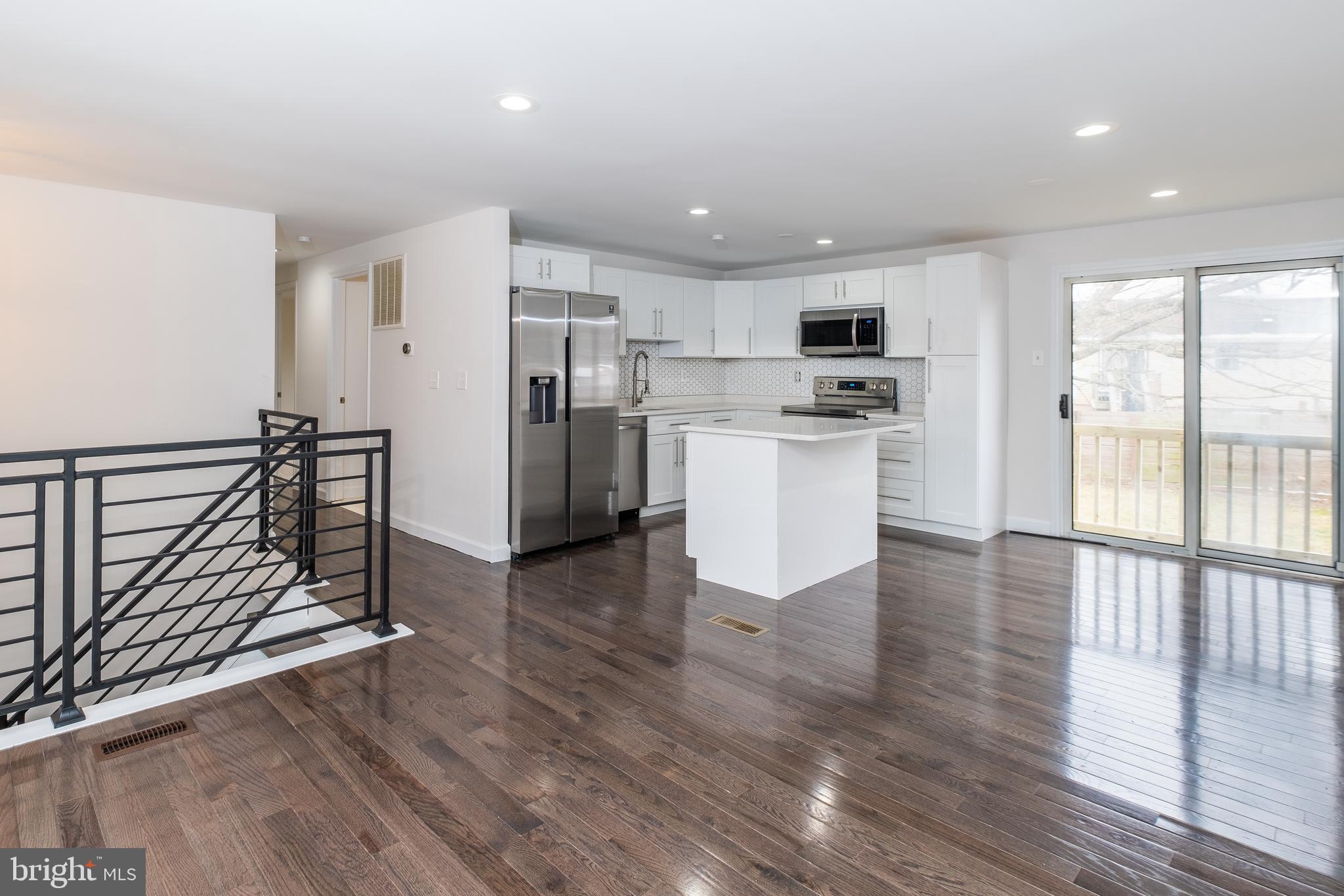 KEYSTONE MANOR - Residential