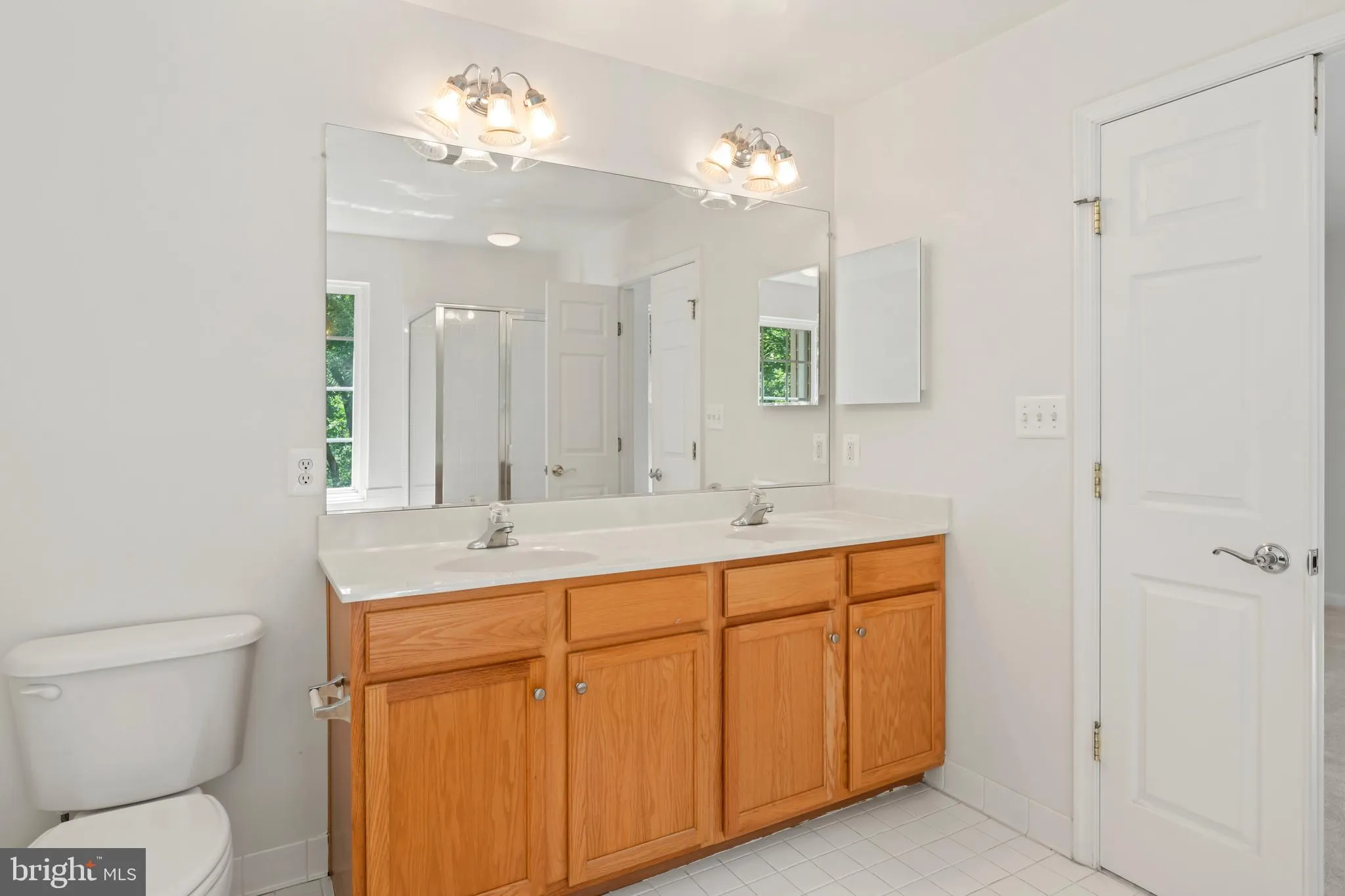 Alexandria, Virginia 22306, United States, 3 Bedrooms Bedrooms, ,4 BathroomsBathrooms,Residential,Active,166177