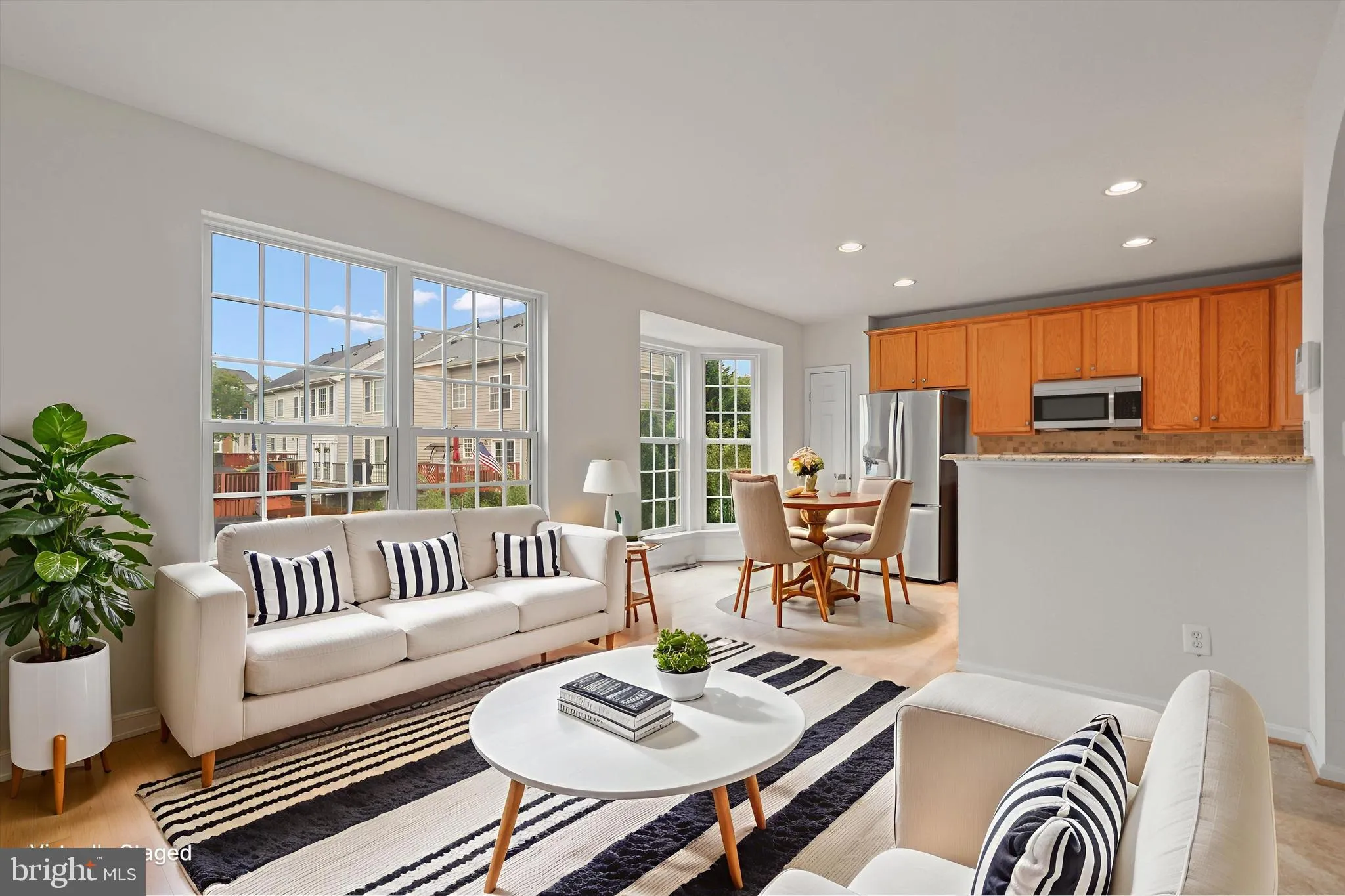 Alexandria, Virginia 22306, United States, 3 Bedrooms Bedrooms, ,4 BathroomsBathrooms,Residential,Active,166177