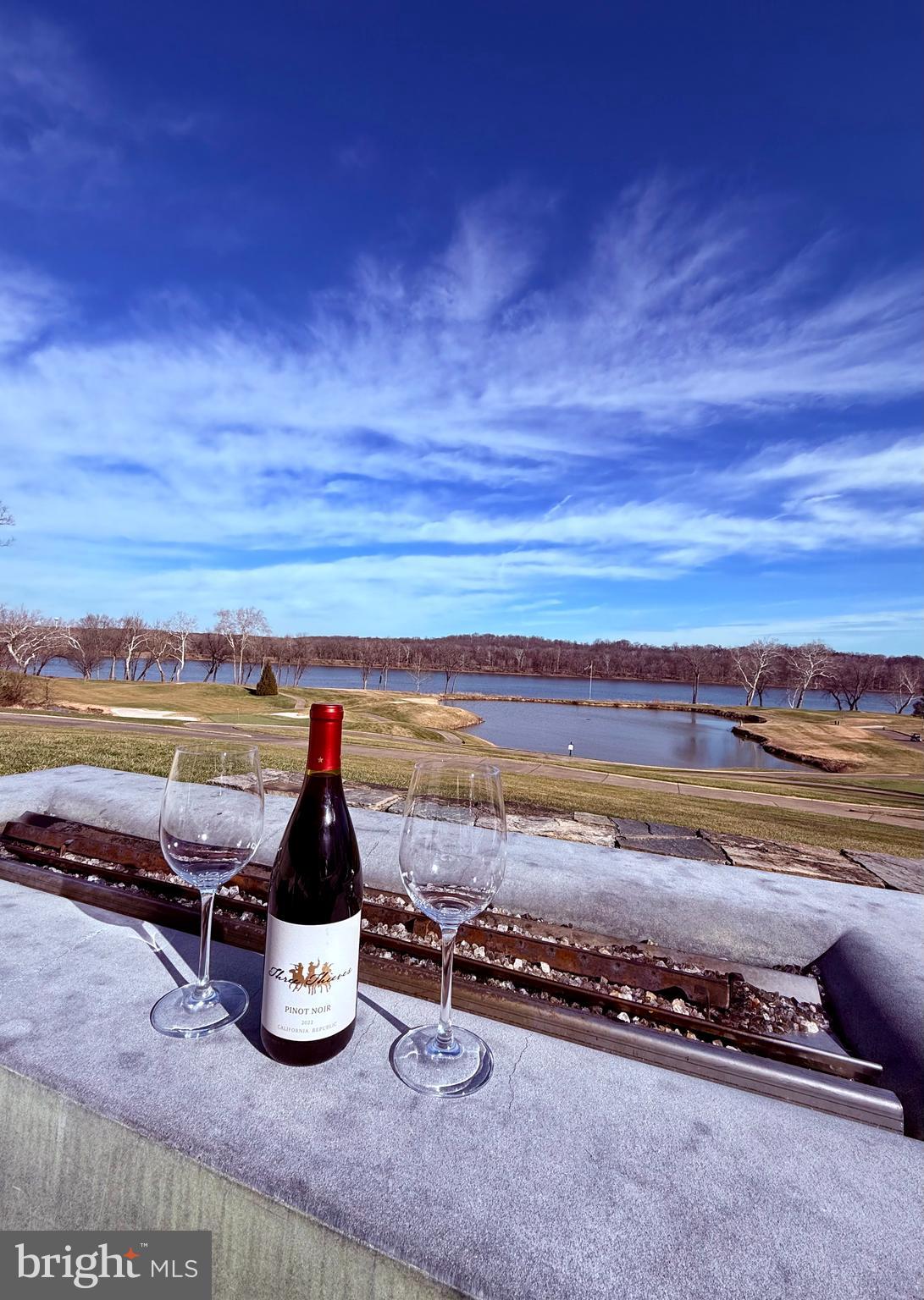 RIVER CREEK - Residential