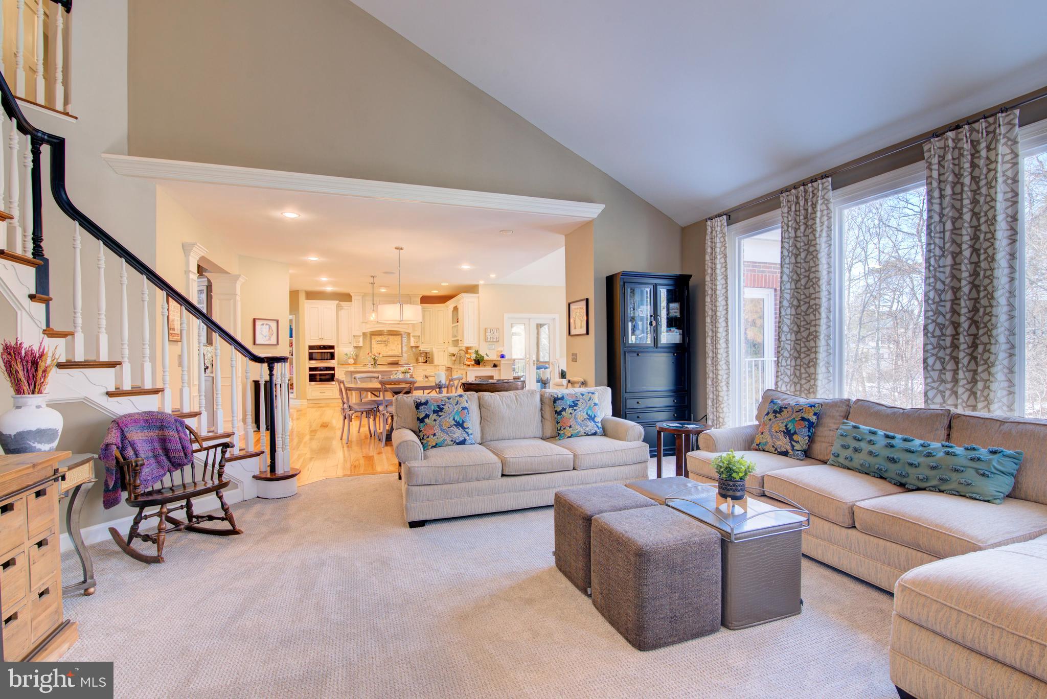 RIVER CREEK - Residential