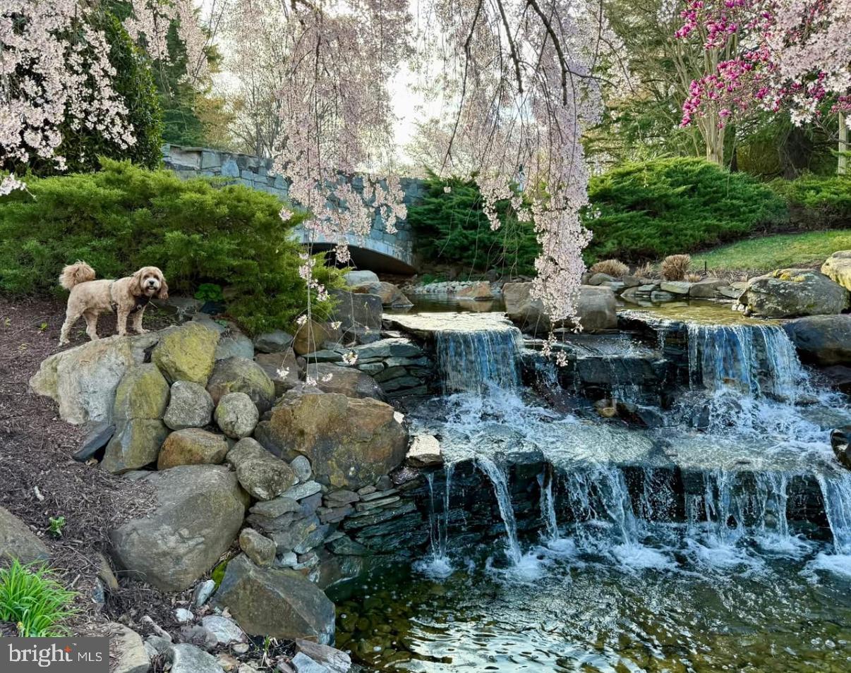 RIVER CREEK - Residential