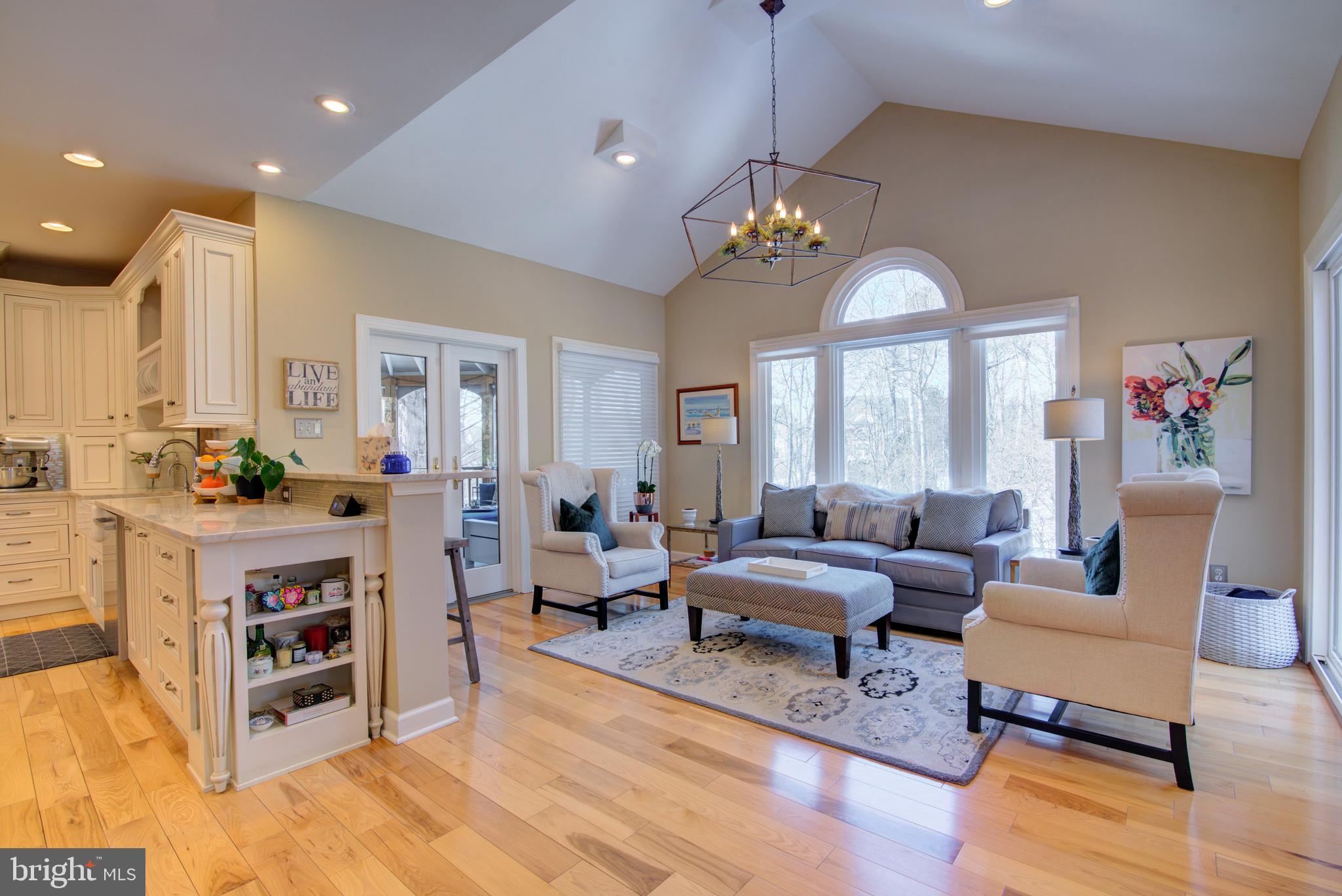 RIVER CREEK - Residential