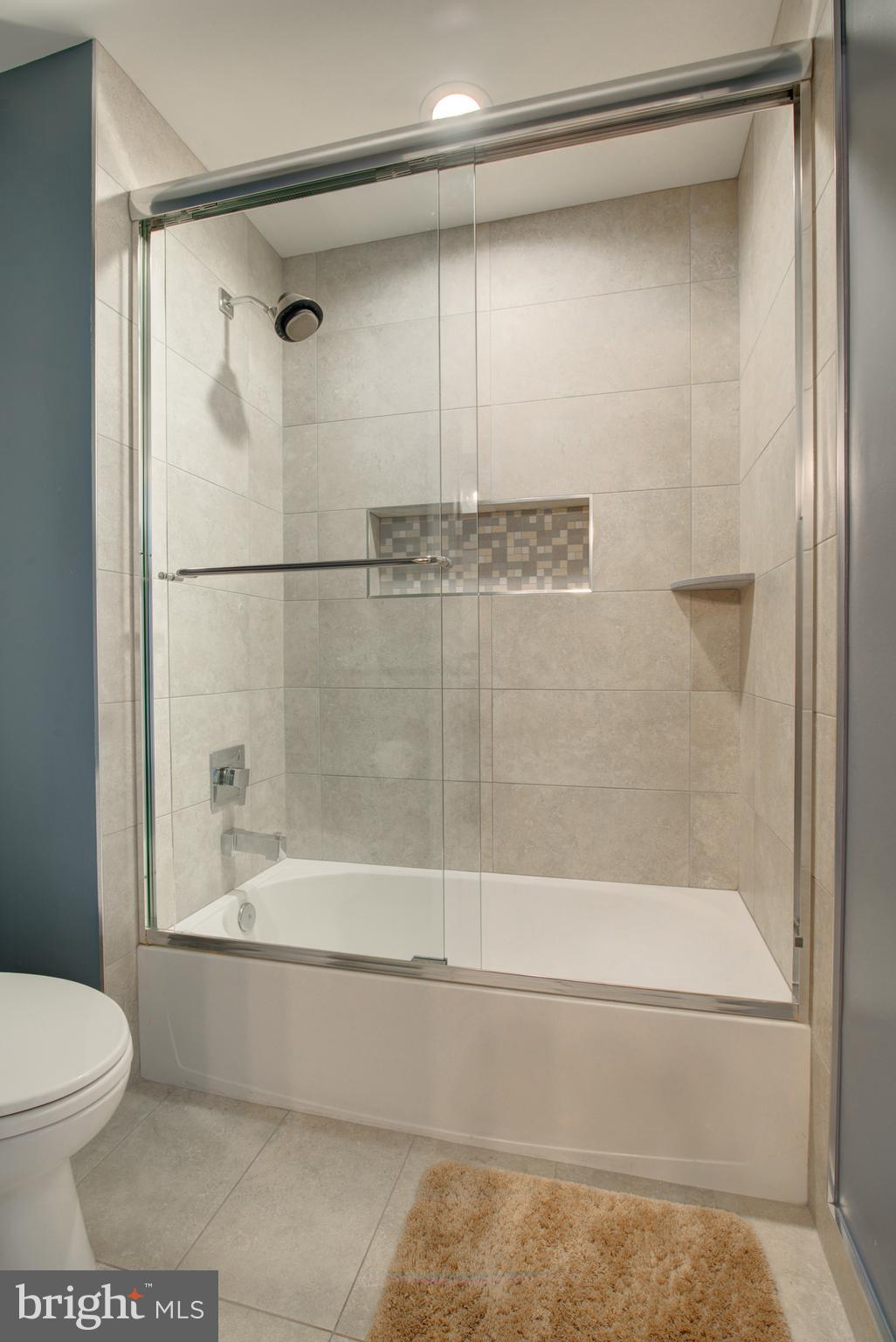 RIVER CREEK - Residential