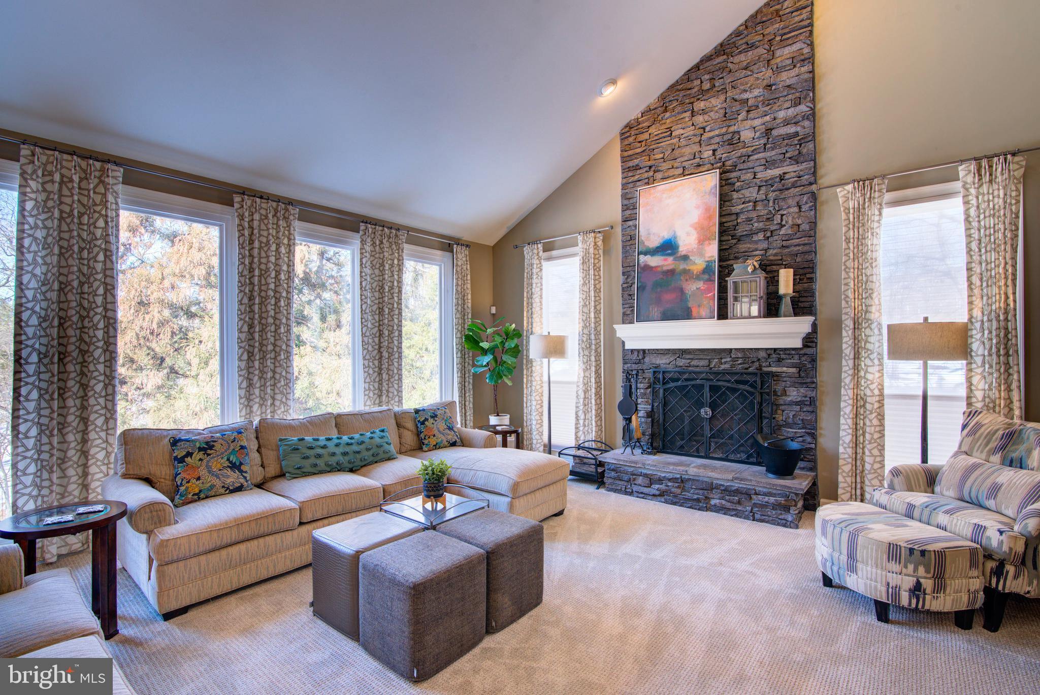 RIVER CREEK - Residential