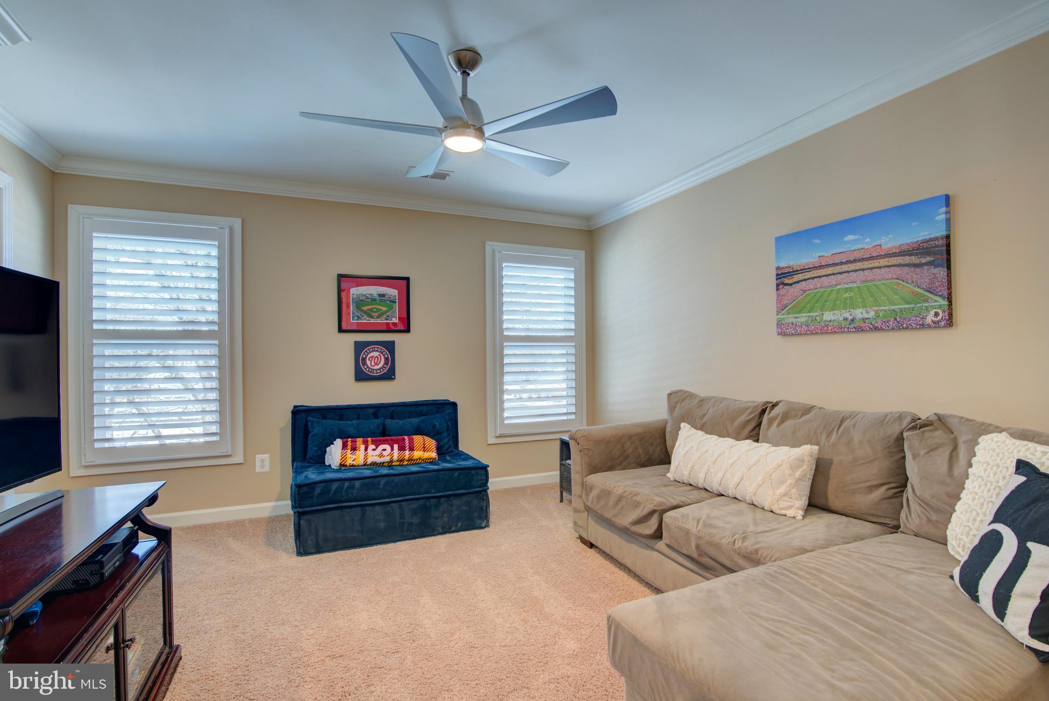 RIVER CREEK - Residential