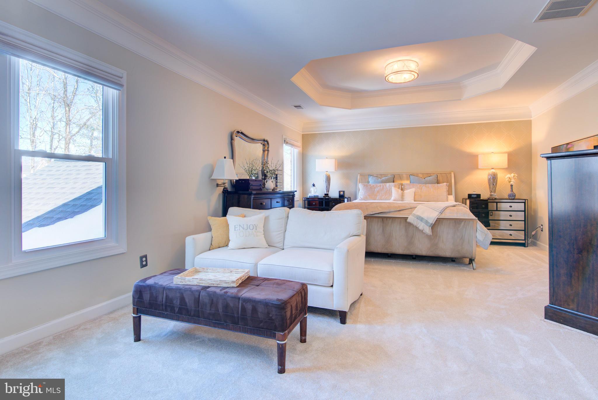 RIVER CREEK - Residential