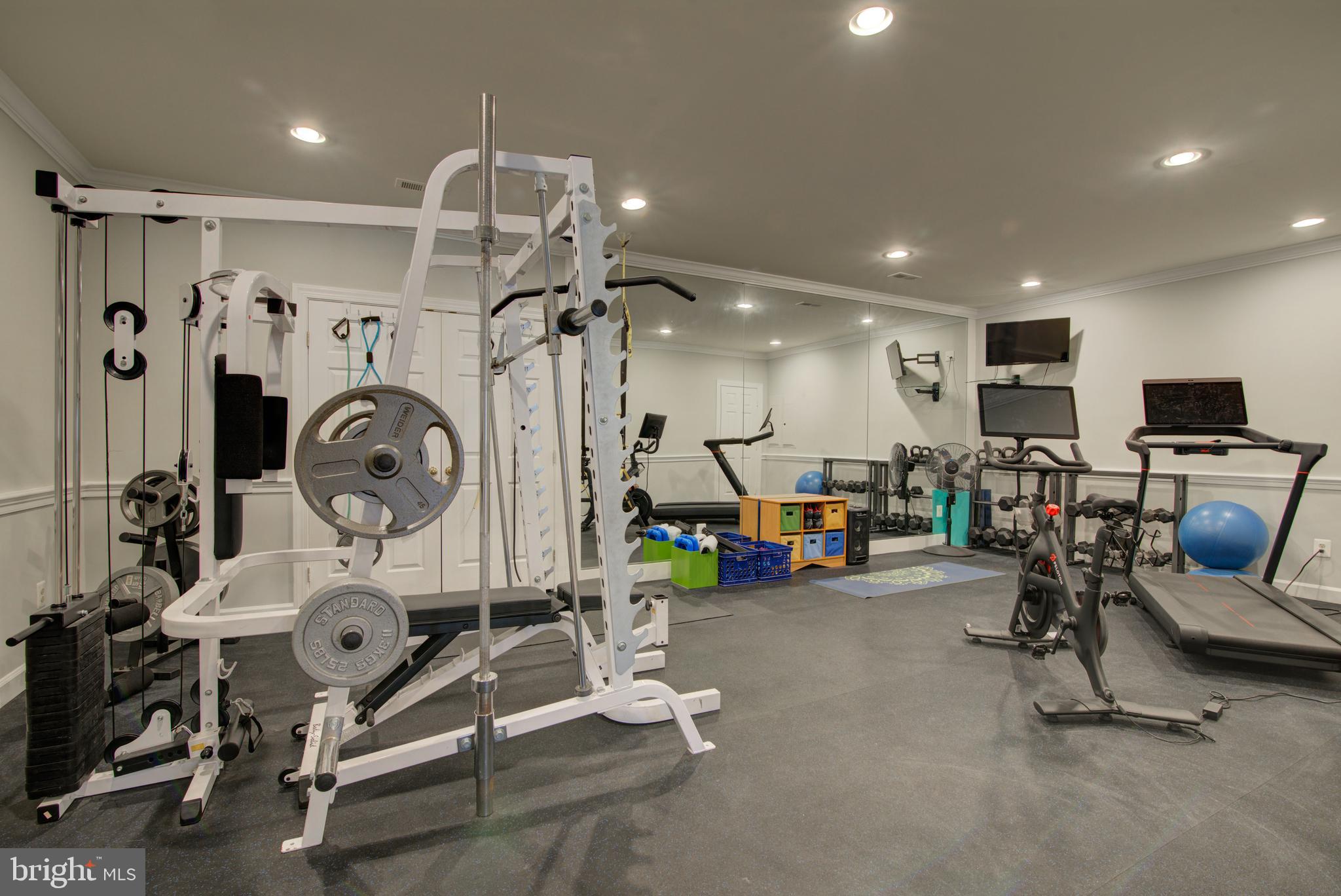 RIVER CREEK - Residential