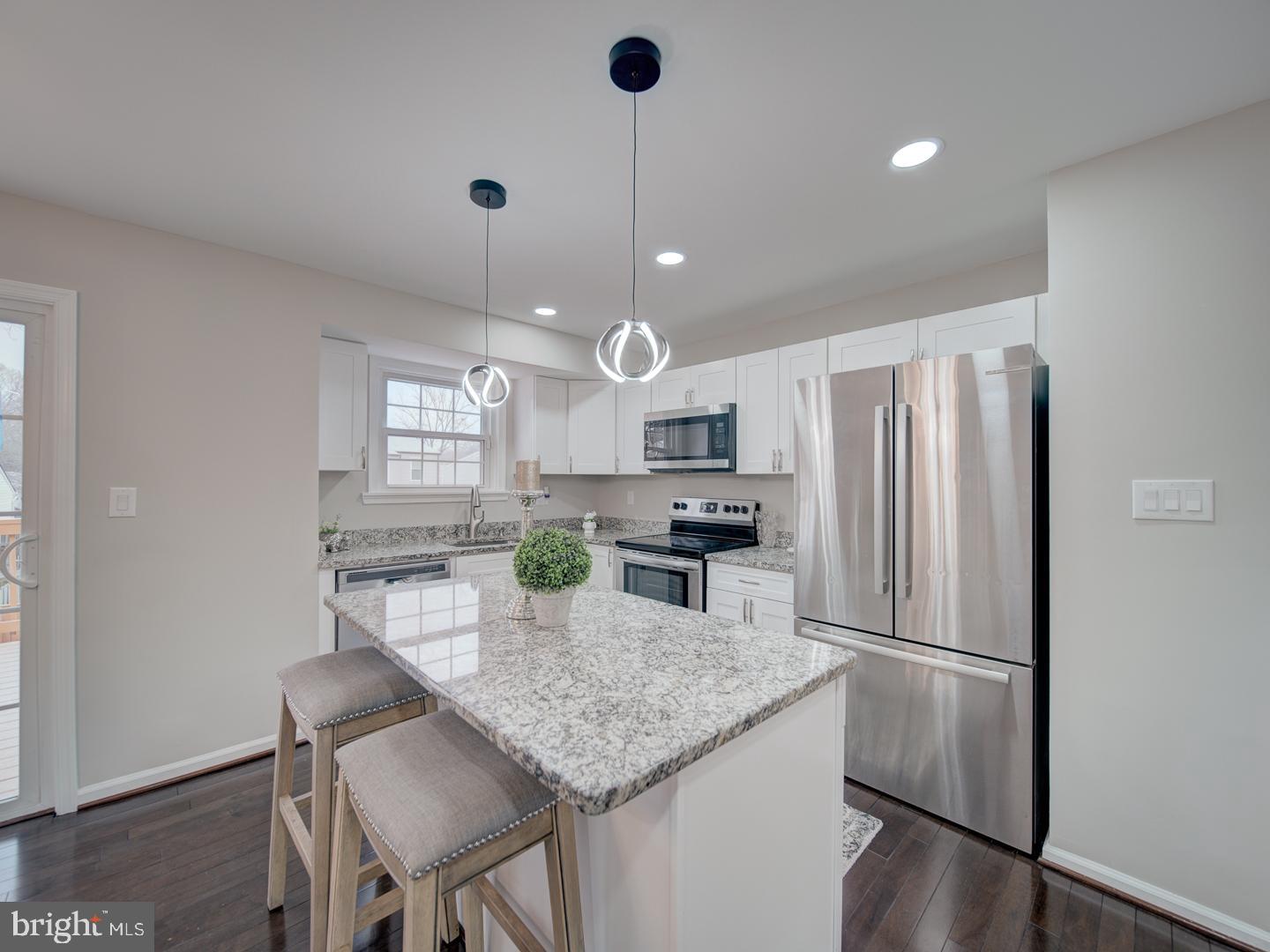 ST CHARLES BANNISTER - Residential