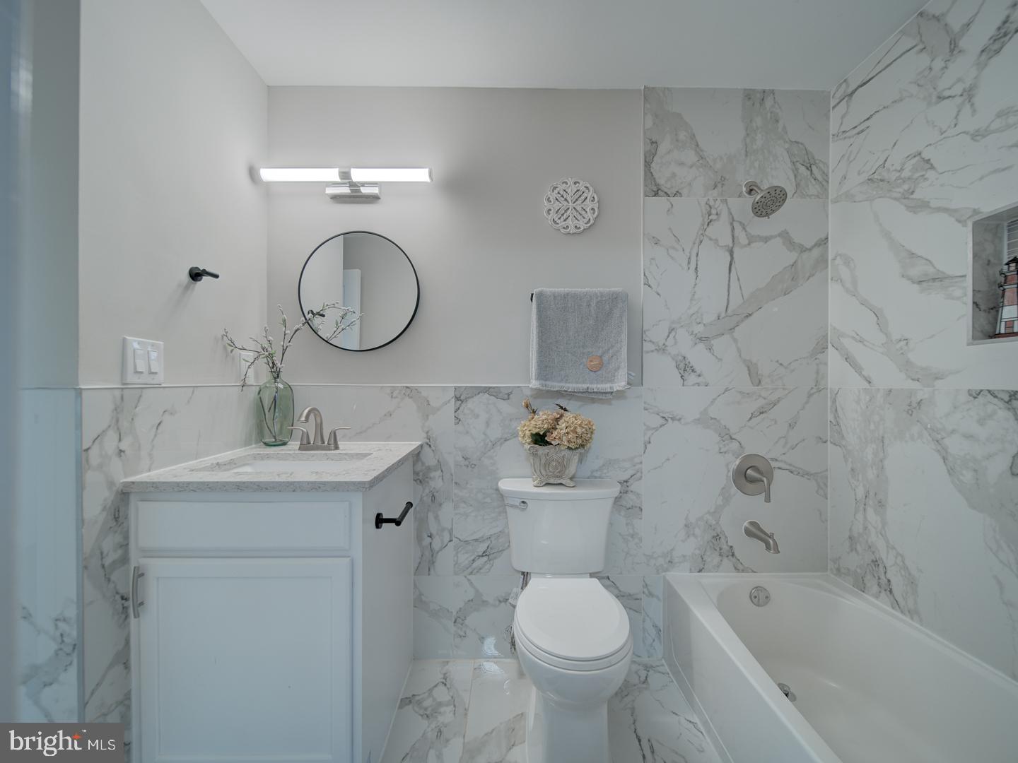 ST CHARLES BANNISTER - Residential