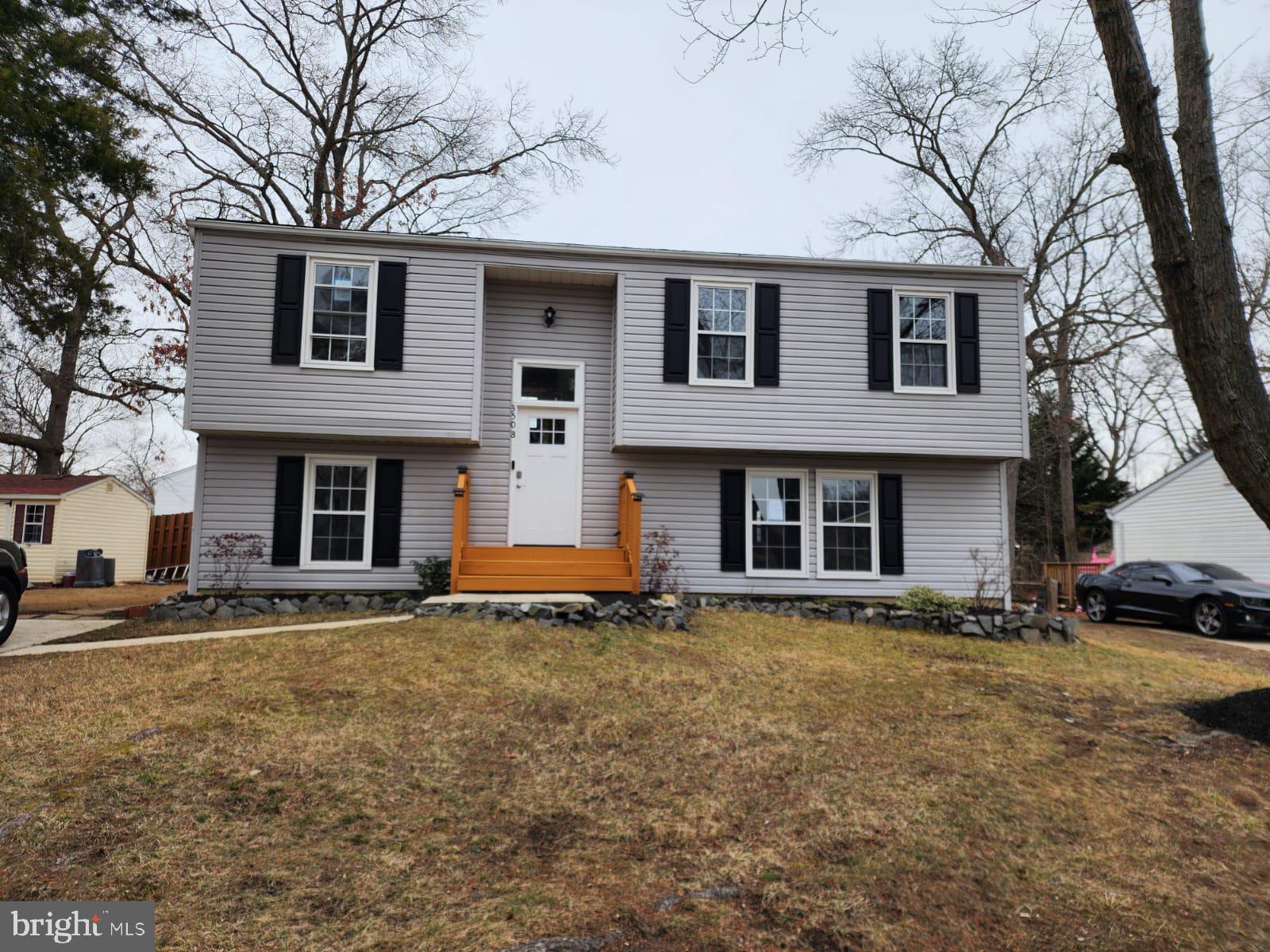 ST CHARLES BANNISTER - Residential