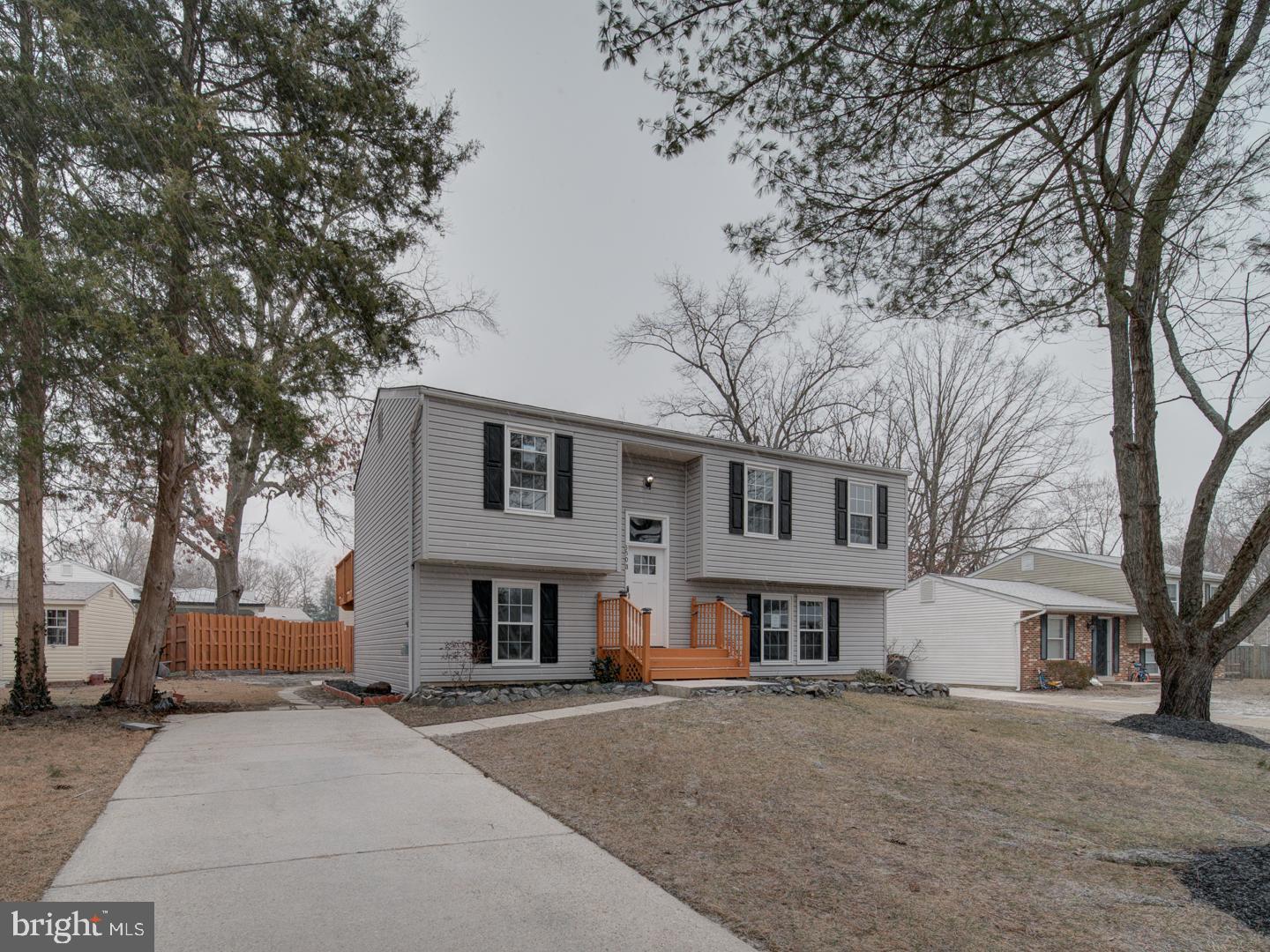 ST CHARLES BANNISTER - Residential