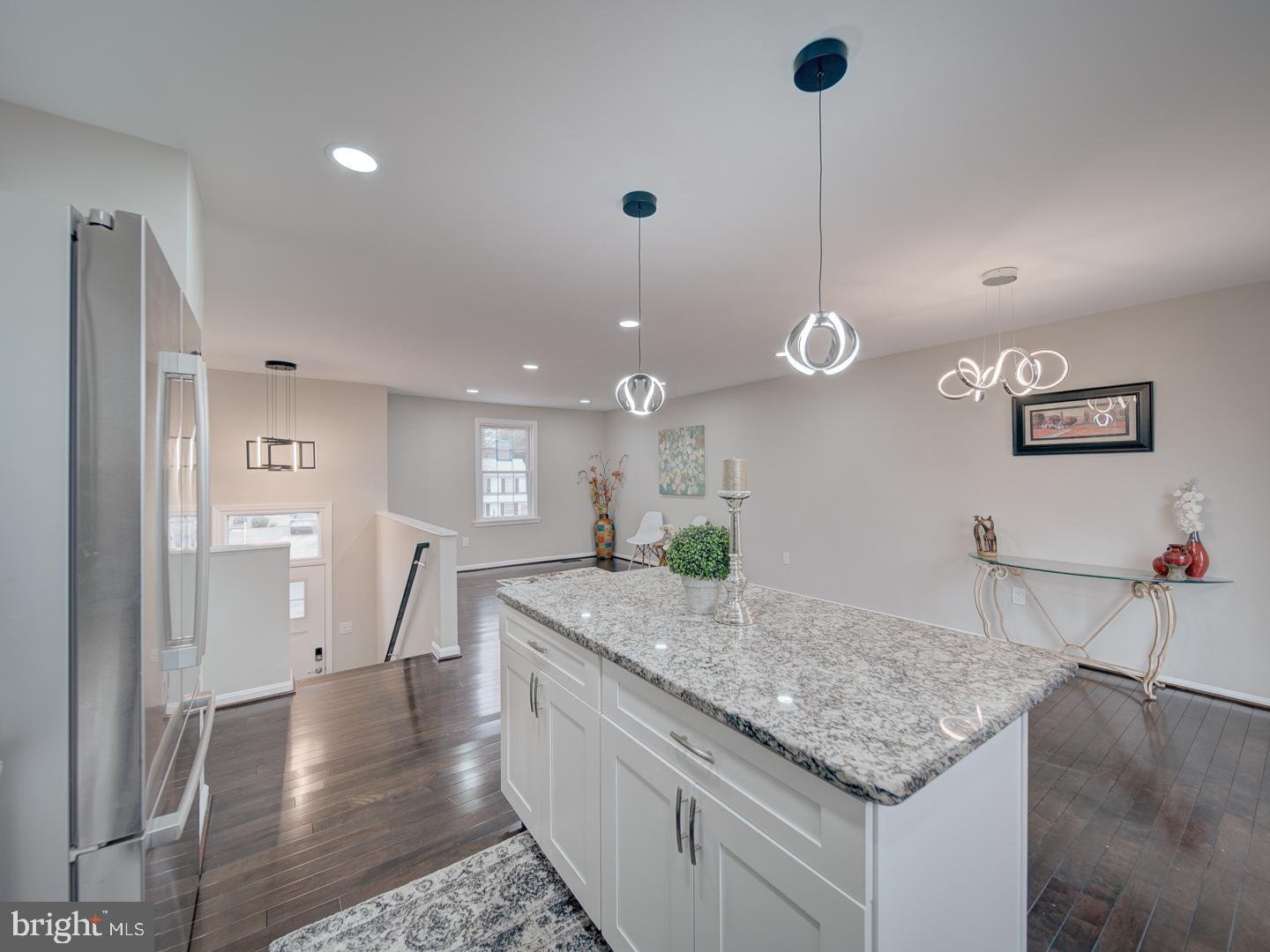 ST CHARLES BANNISTER - Residential