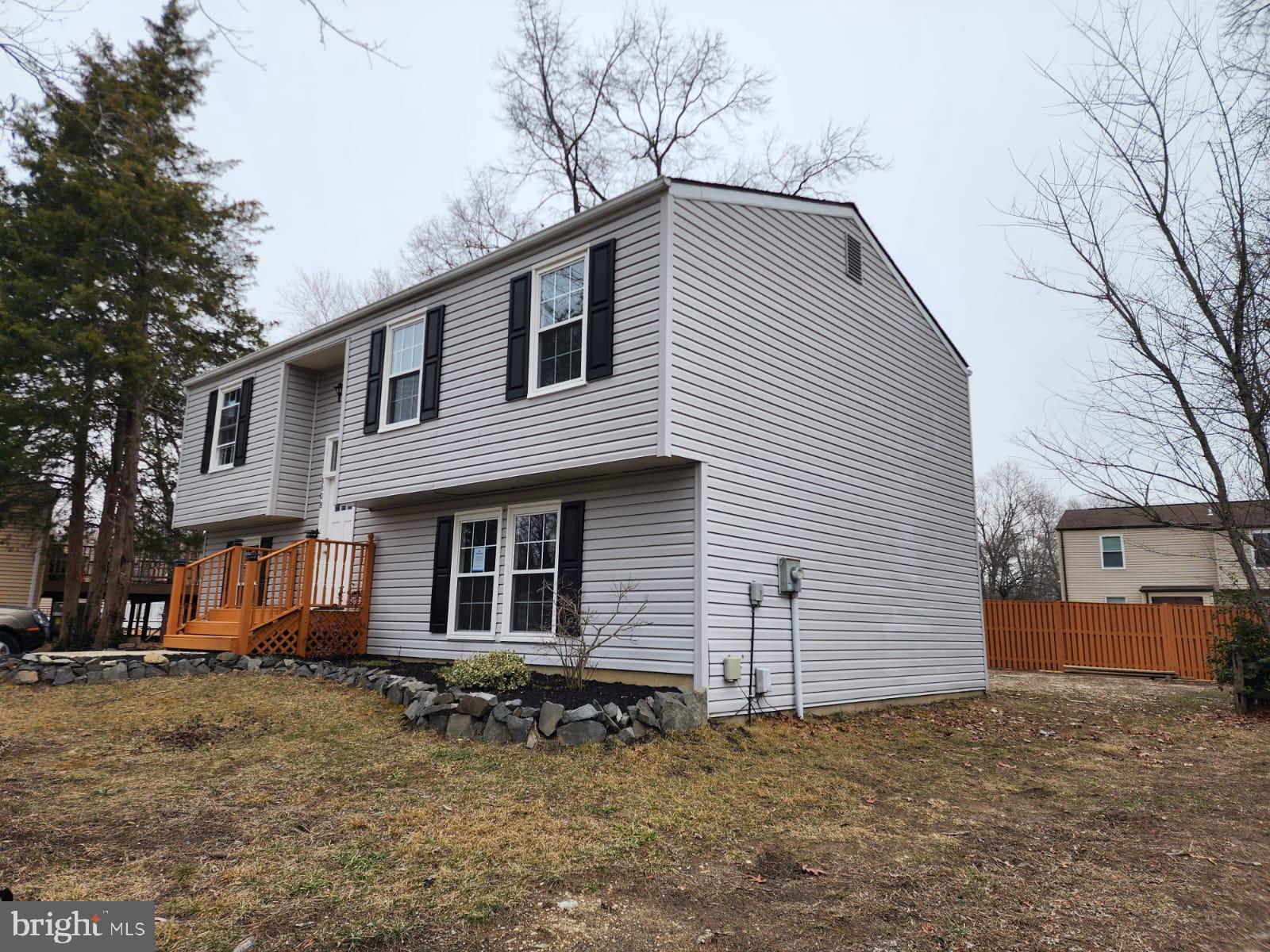 ST CHARLES BANNISTER - Residential