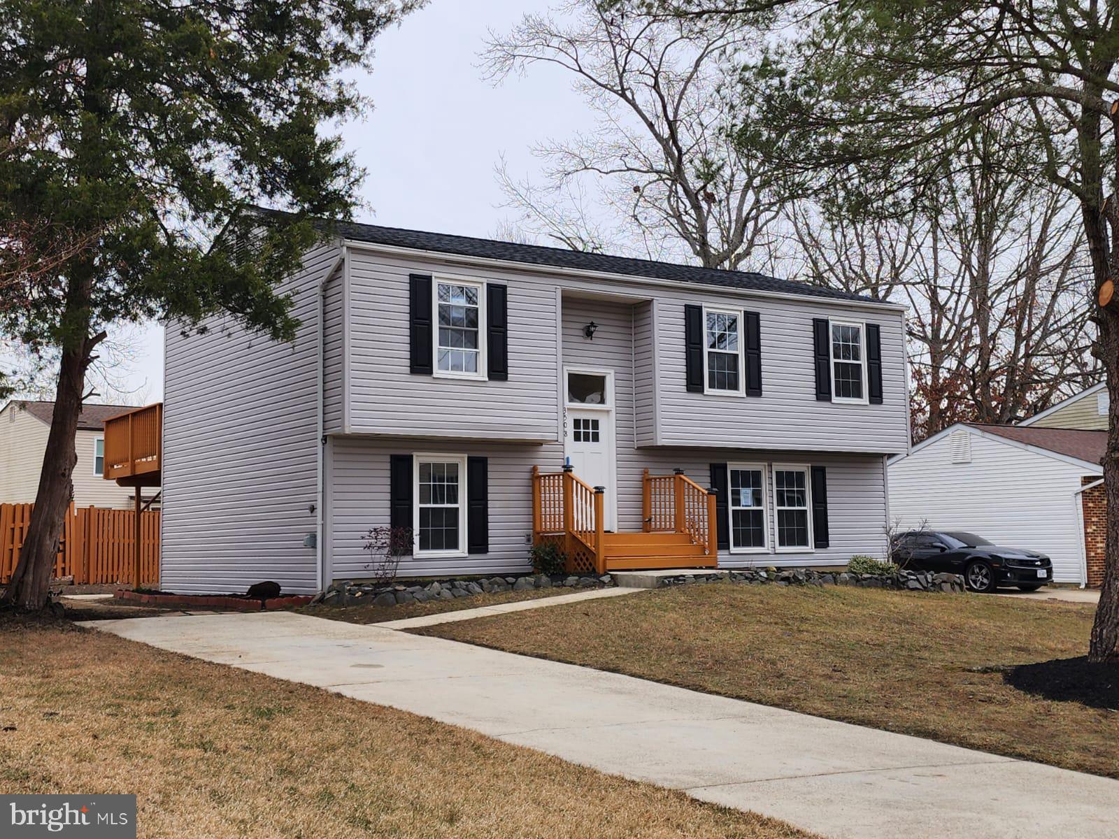 ST CHARLES BANNISTER - Residential