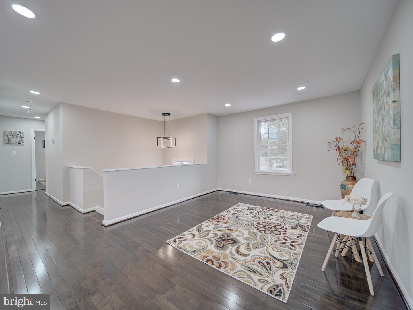 ST CHARLES BANNISTER - Residential