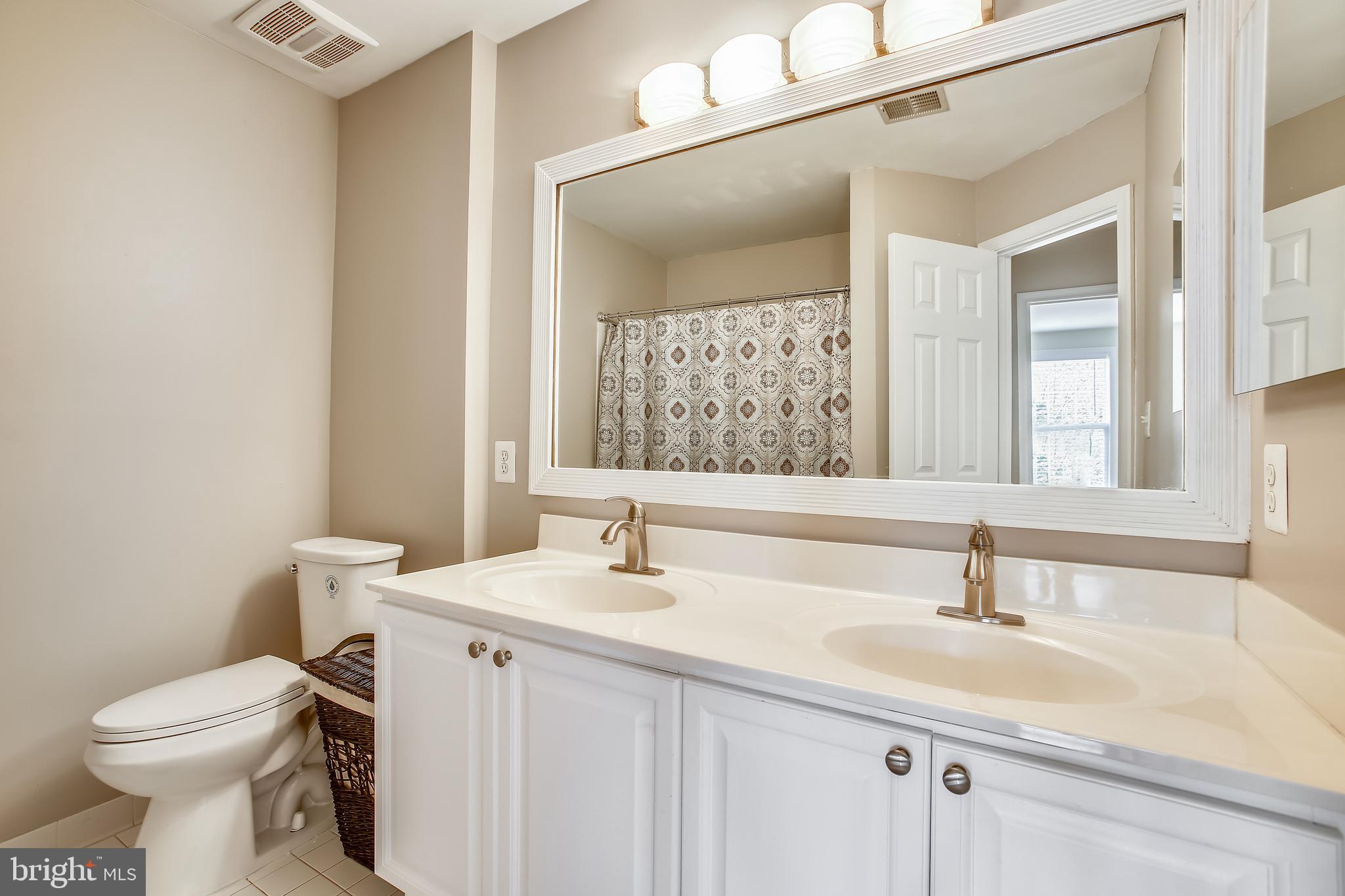 KINGSTOWNE - Residential