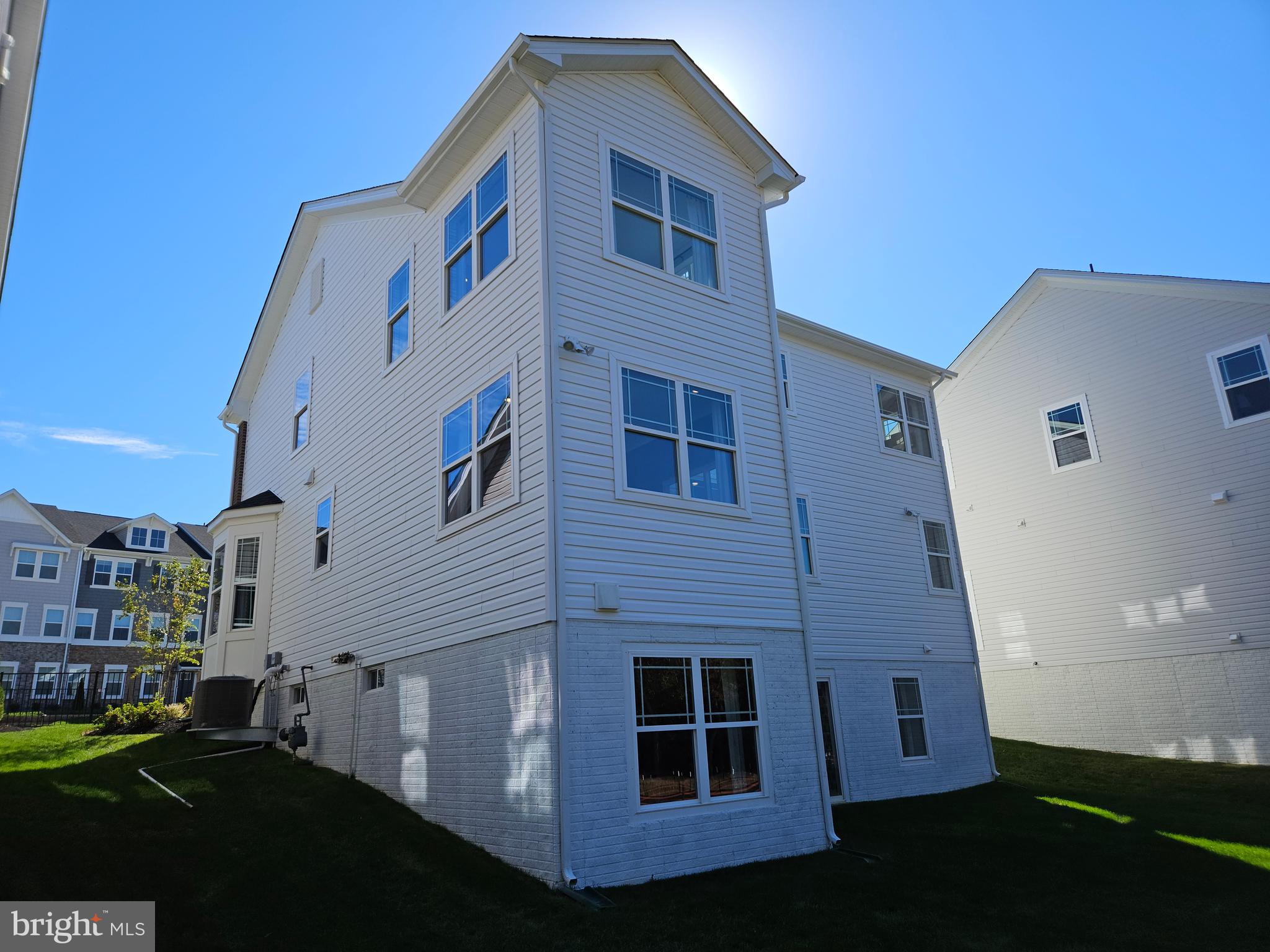 ST. CHARLES - Residential