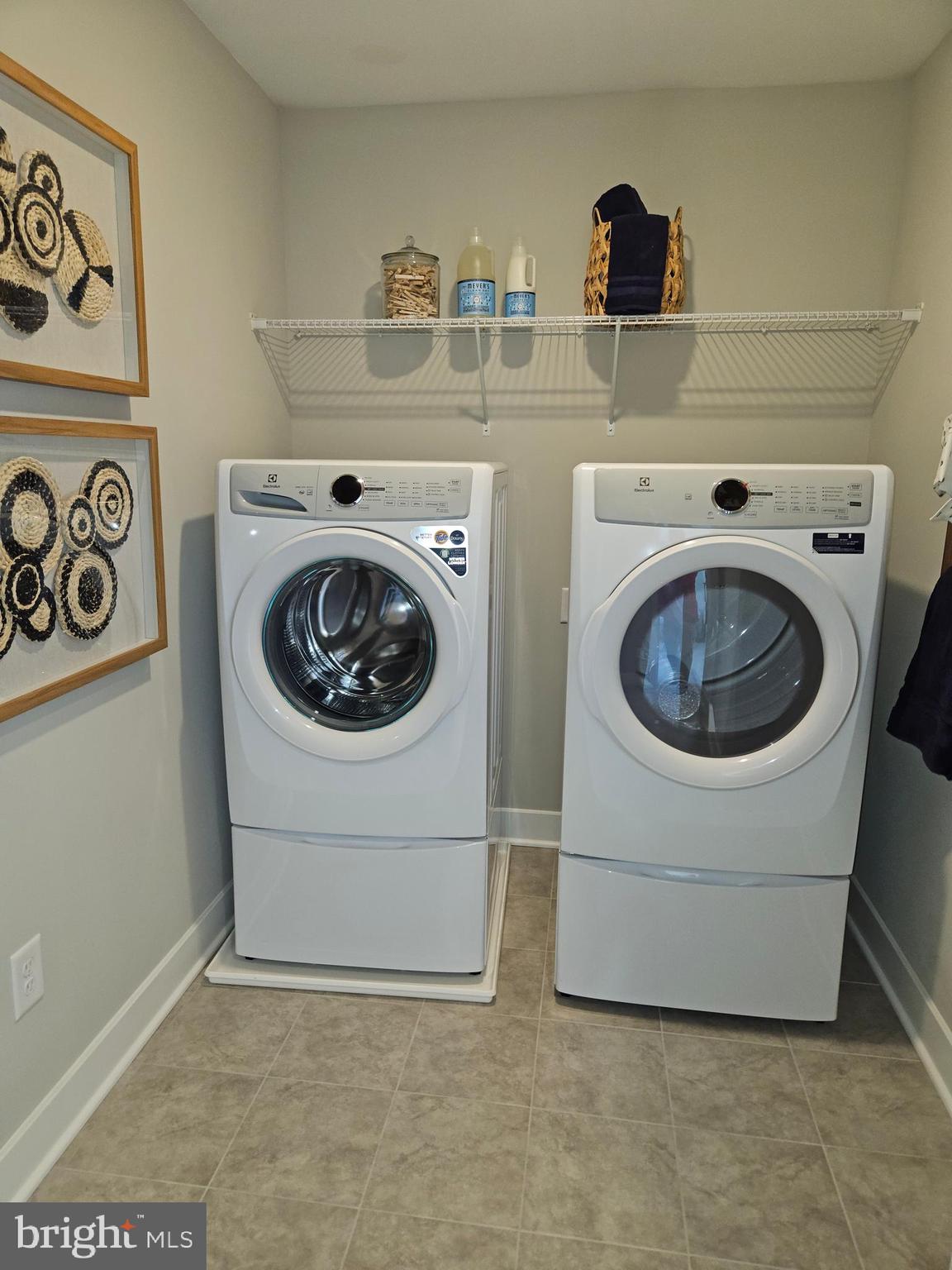 ST. CHARLES - Residential