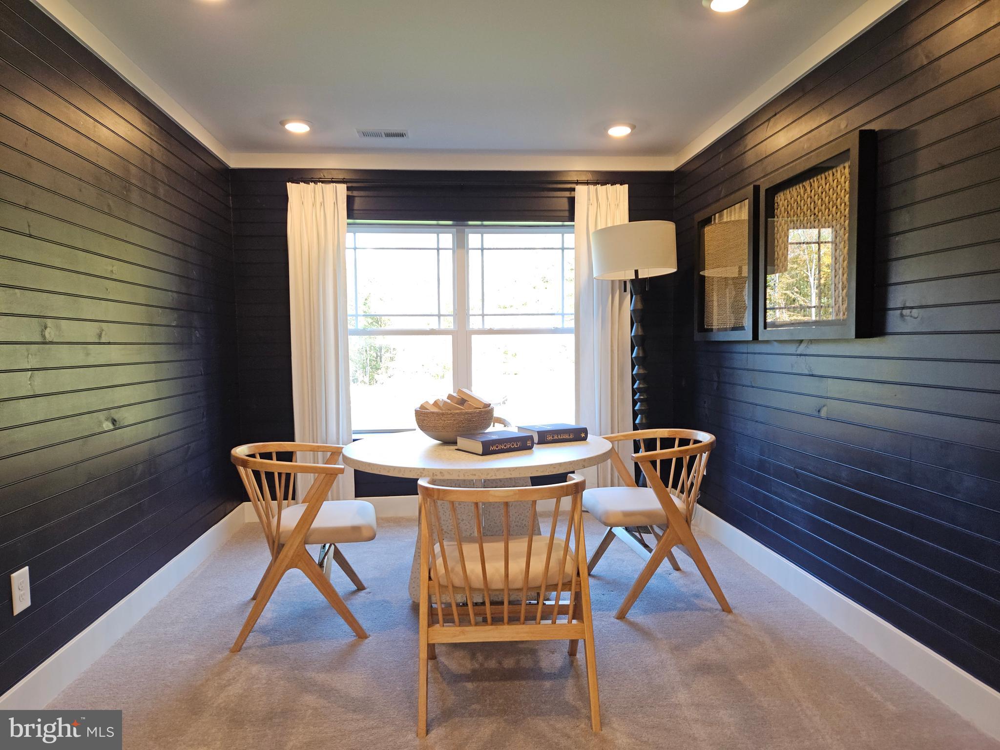 ST. CHARLES - Residential