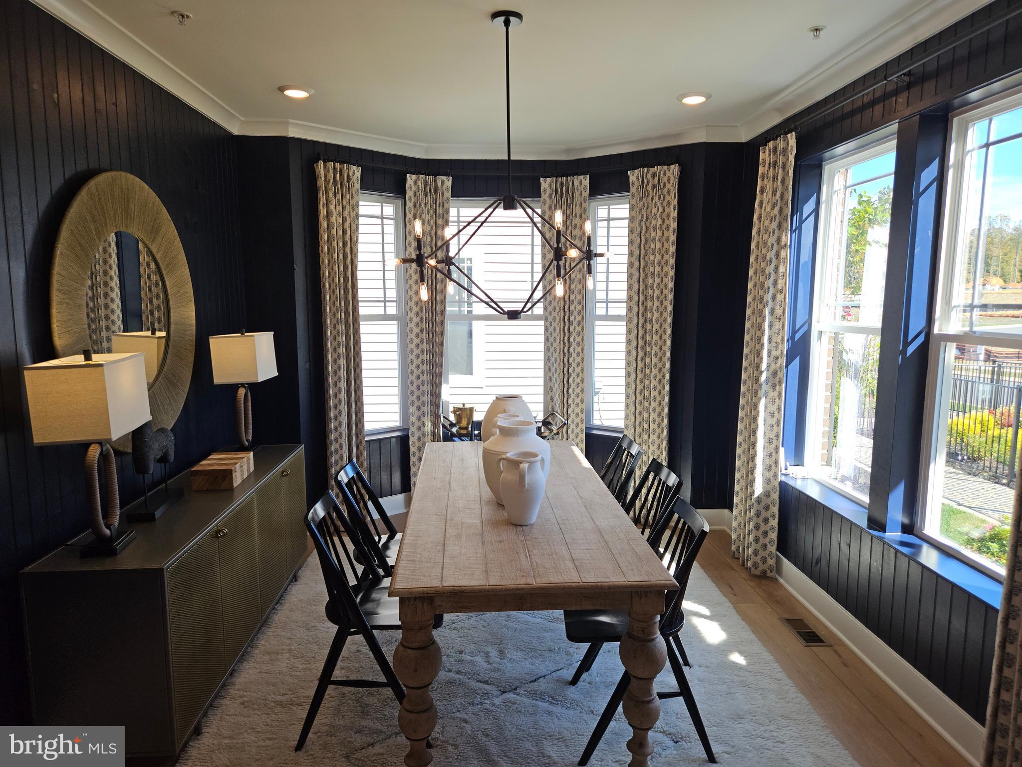 ST. CHARLES - Residential