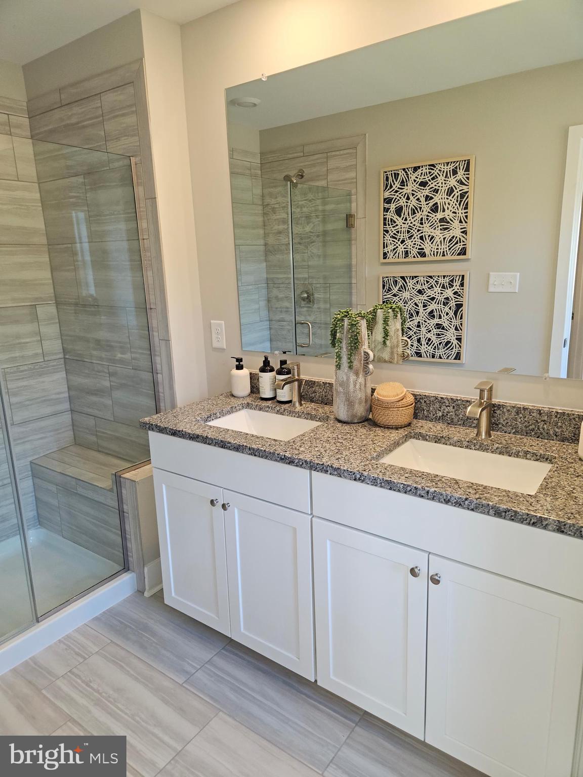 ST. CHARLES - Residential