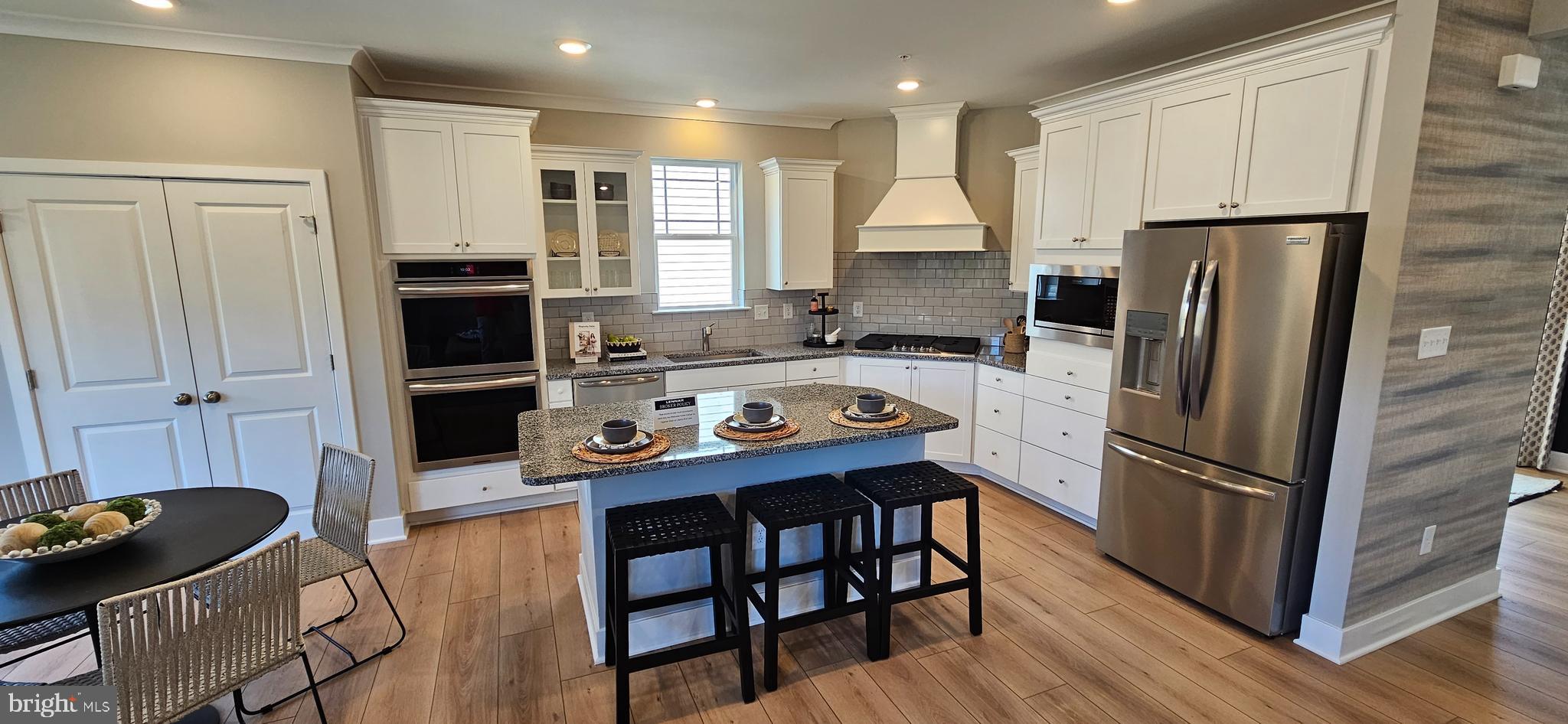 ST. CHARLES - Residential