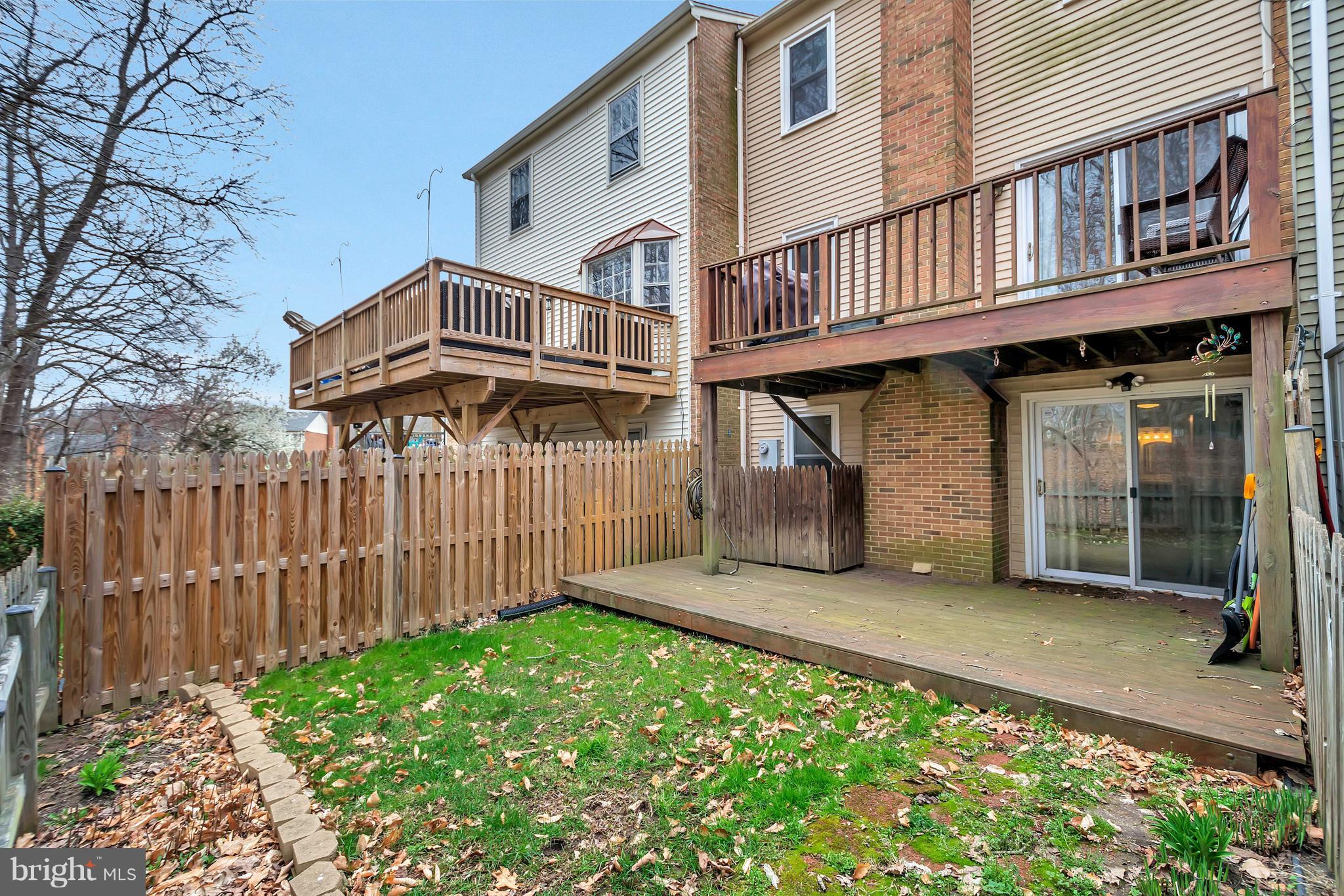 LAKE RIDGE - Residential