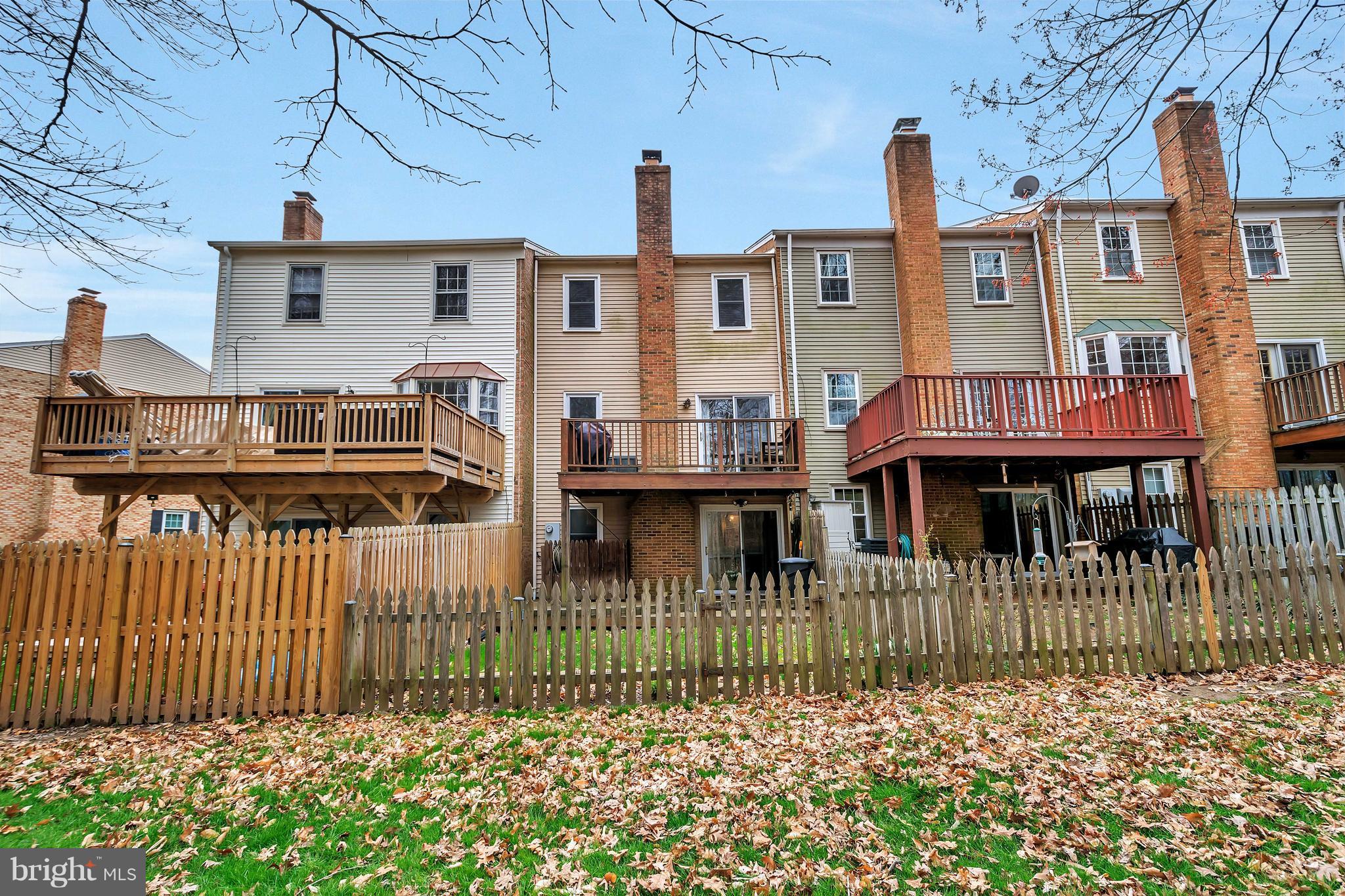 LAKE RIDGE - Residential