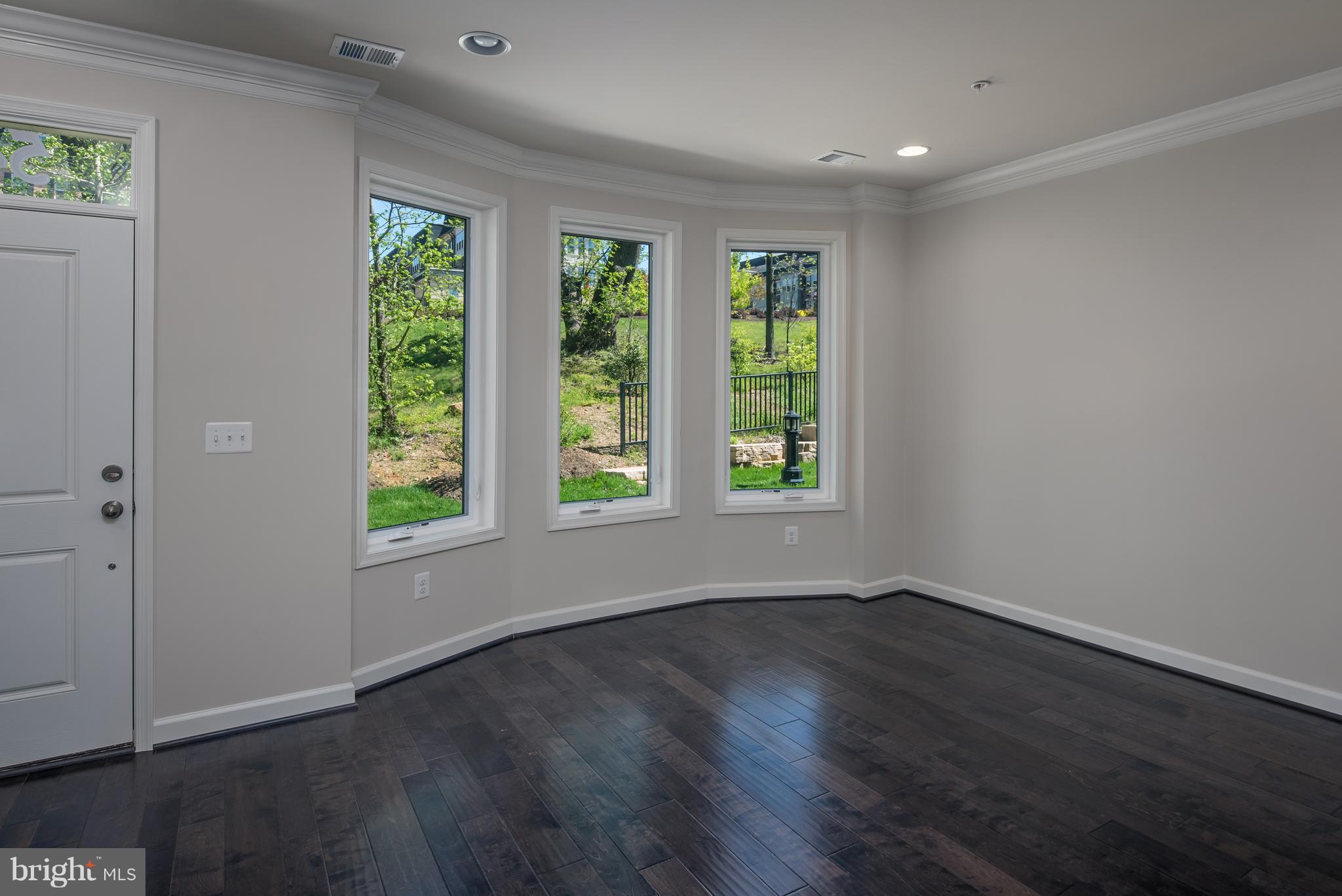 POTOMAC OVERLOOK - Residential