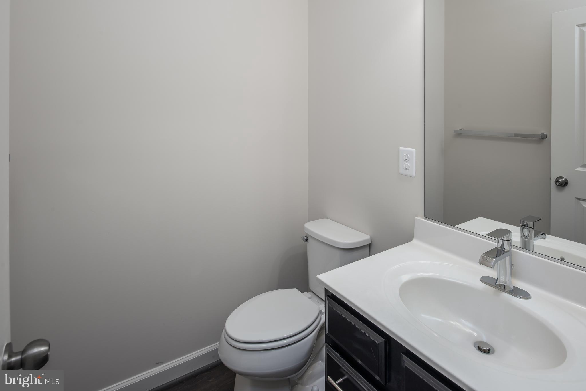 POTOMAC OVERLOOK - Residential