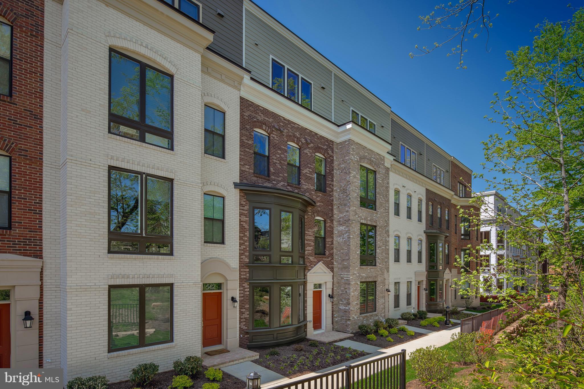 POTOMAC OVERLOOK - Residential