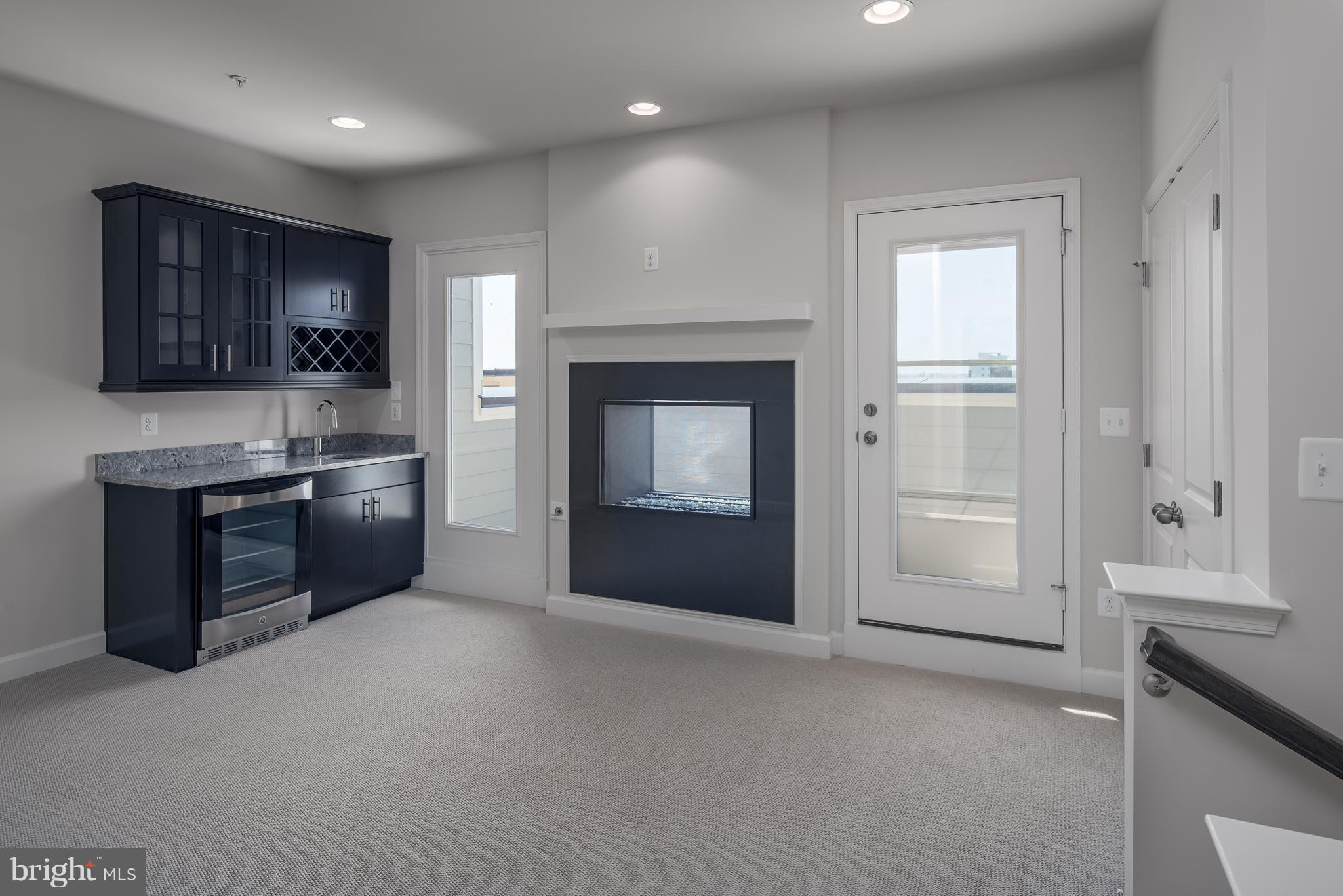 POTOMAC OVERLOOK - Residential